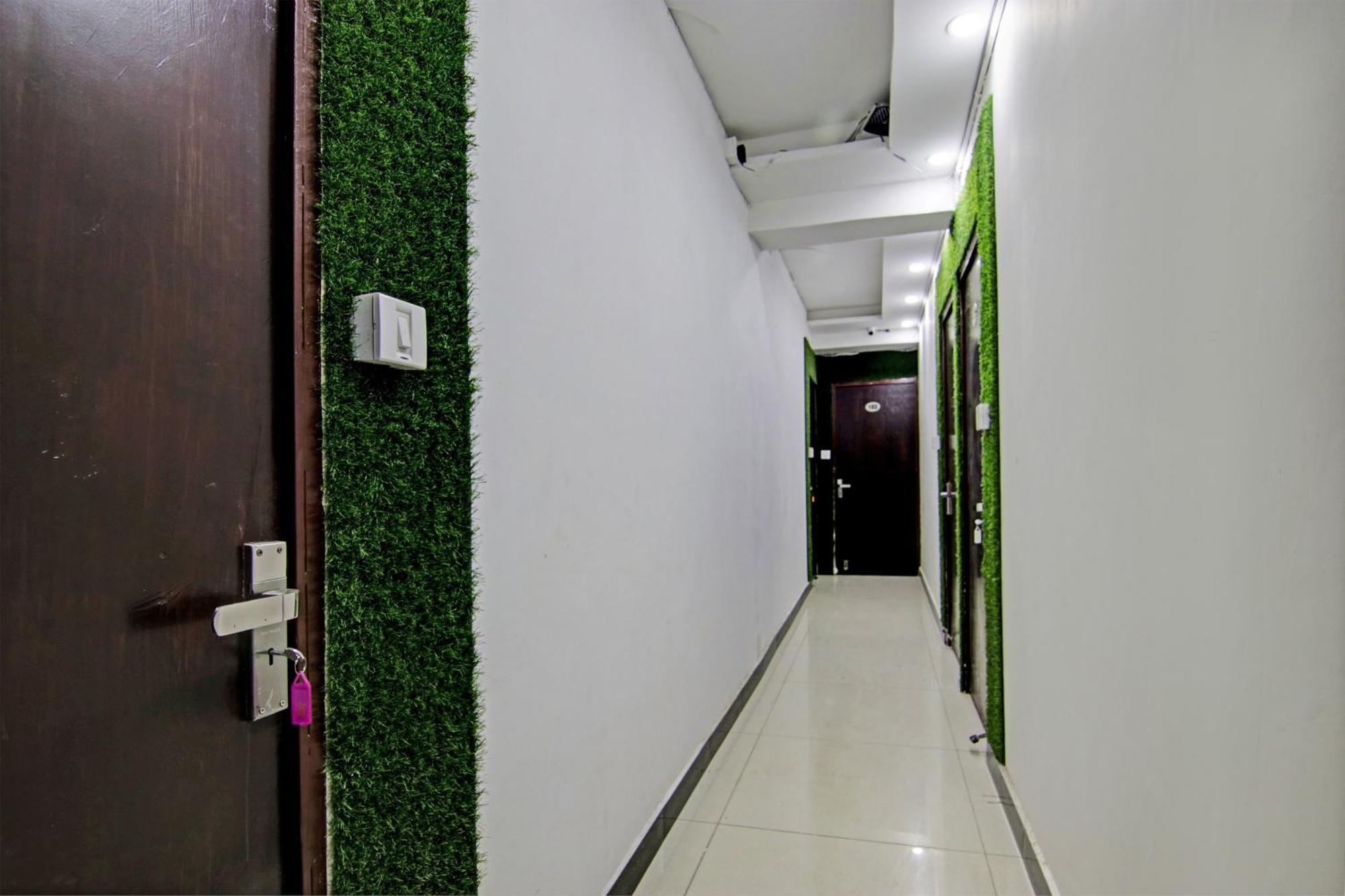 Hotel O Rk Plaza
