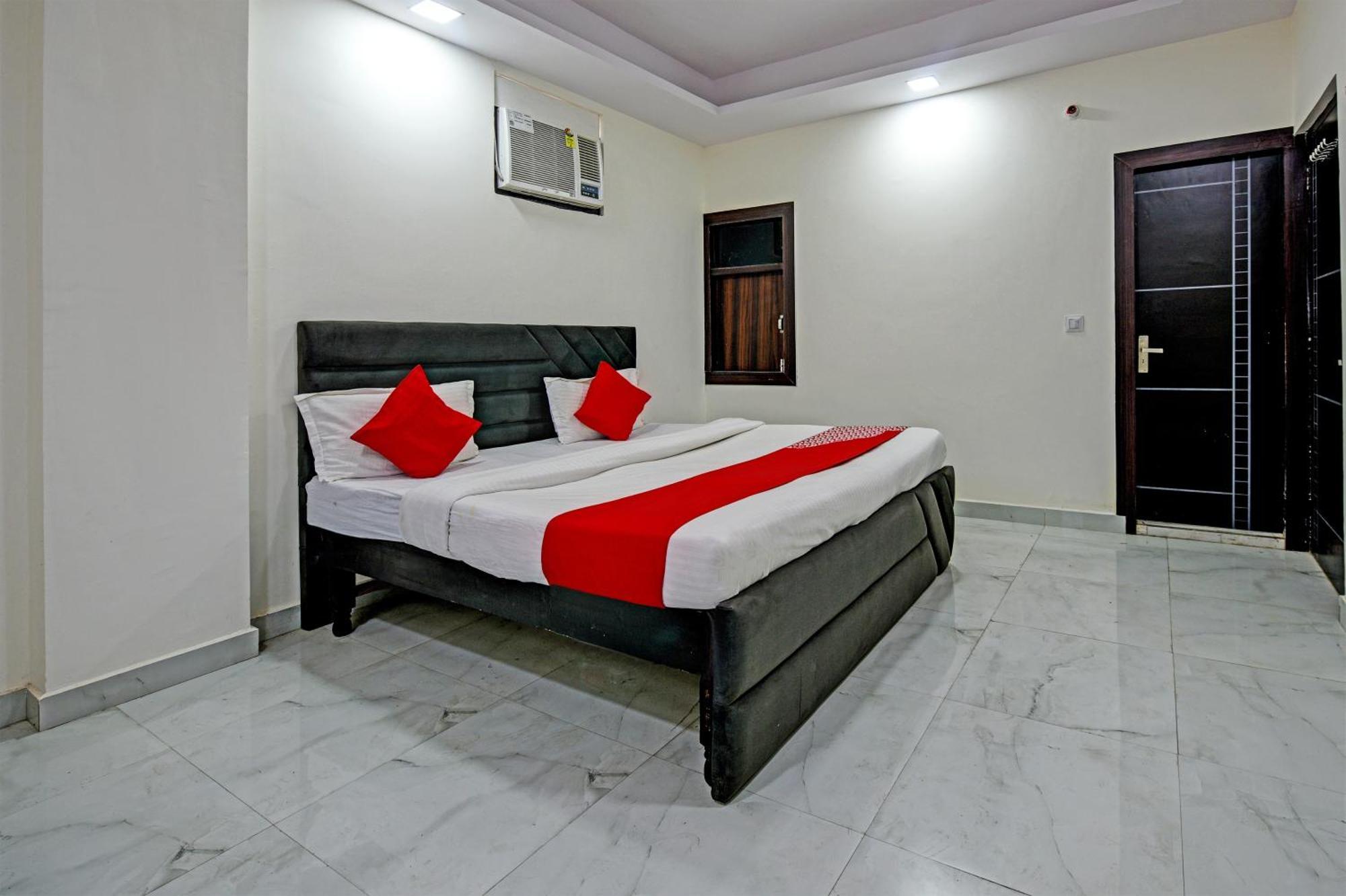 O Max Hotel