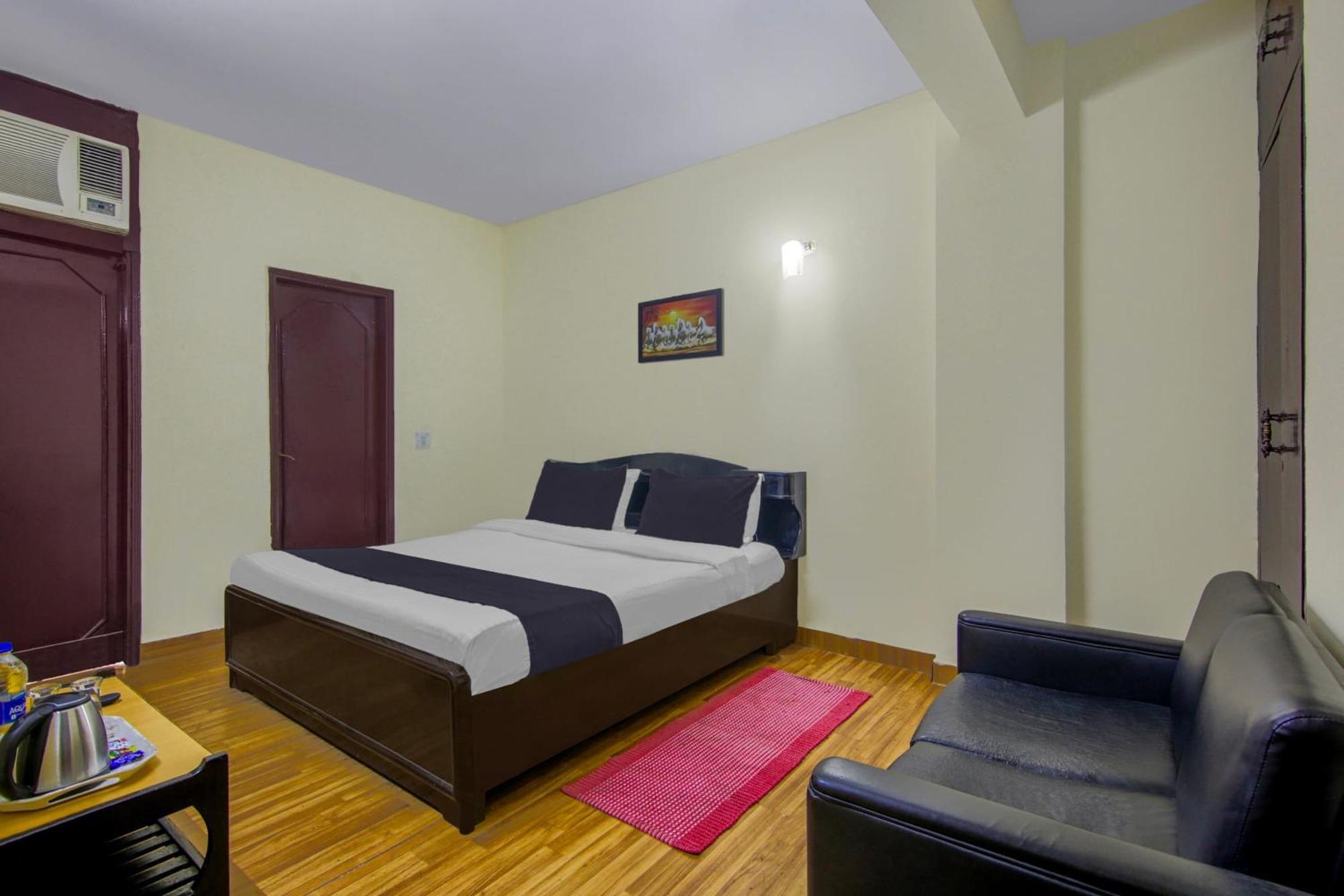 Hotel Hotel O Malhotra Bnb 3*