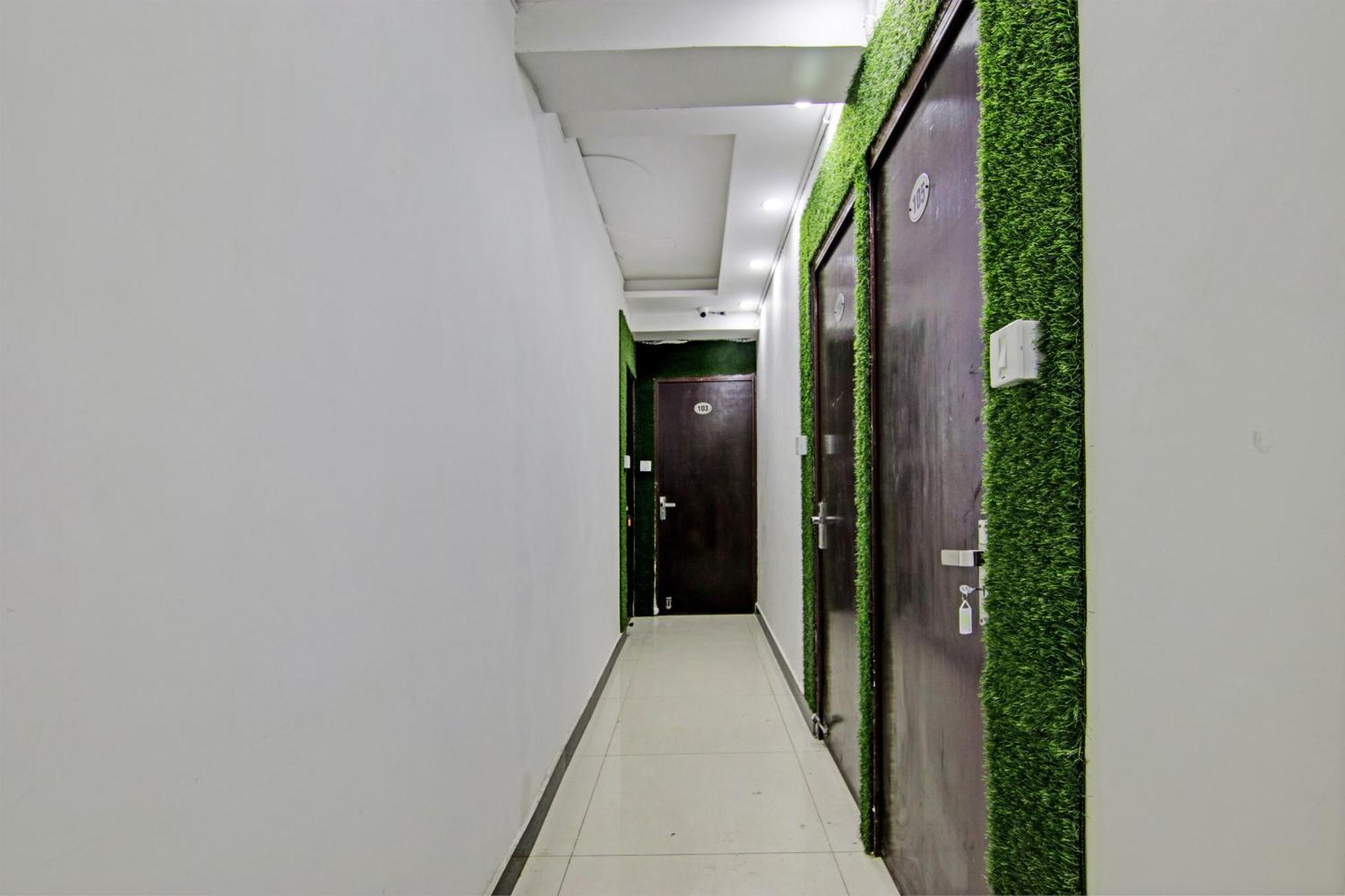 Hotel O Rk Plaza