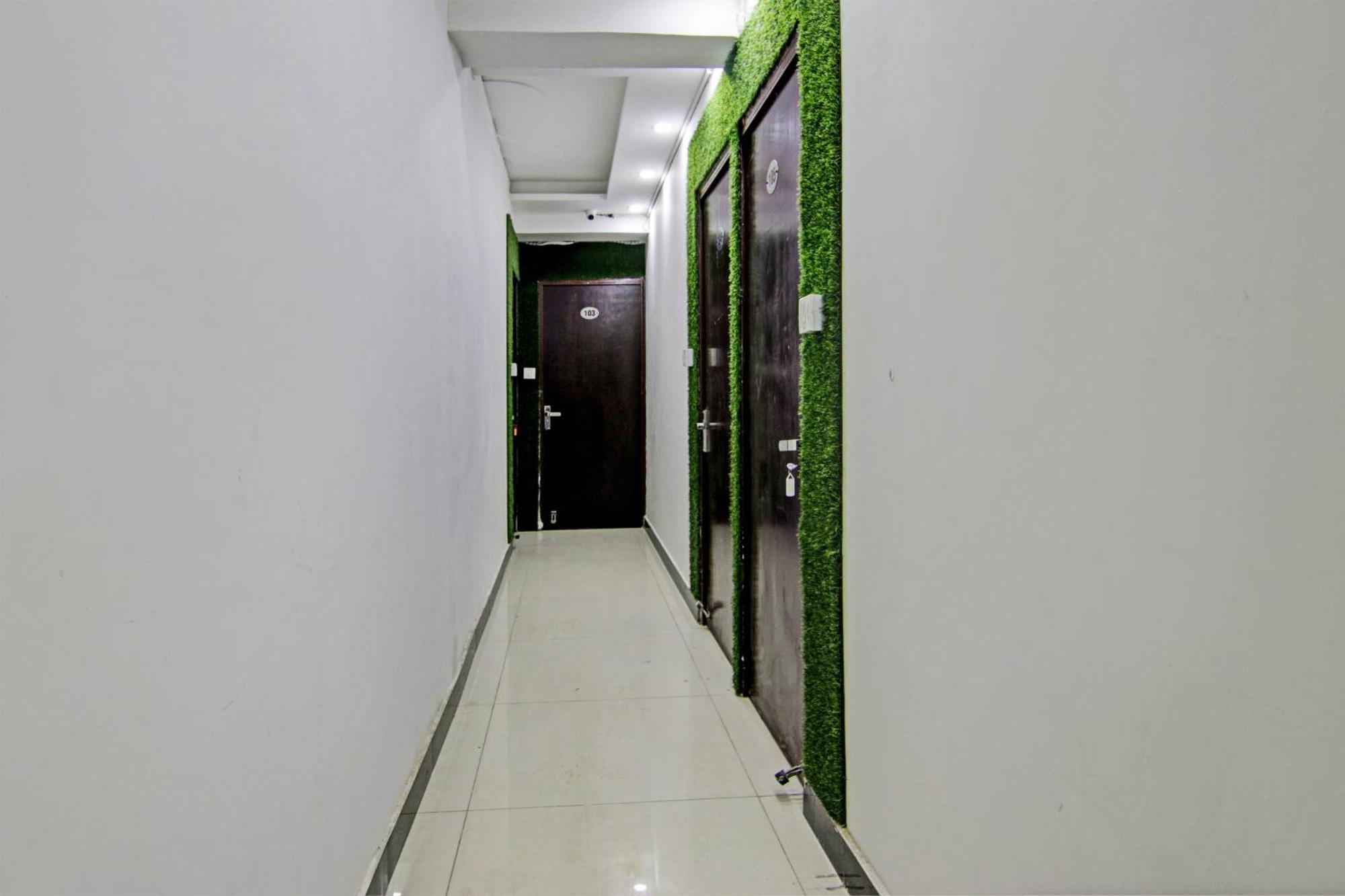 Hotel O Rk Plaza New Delhi