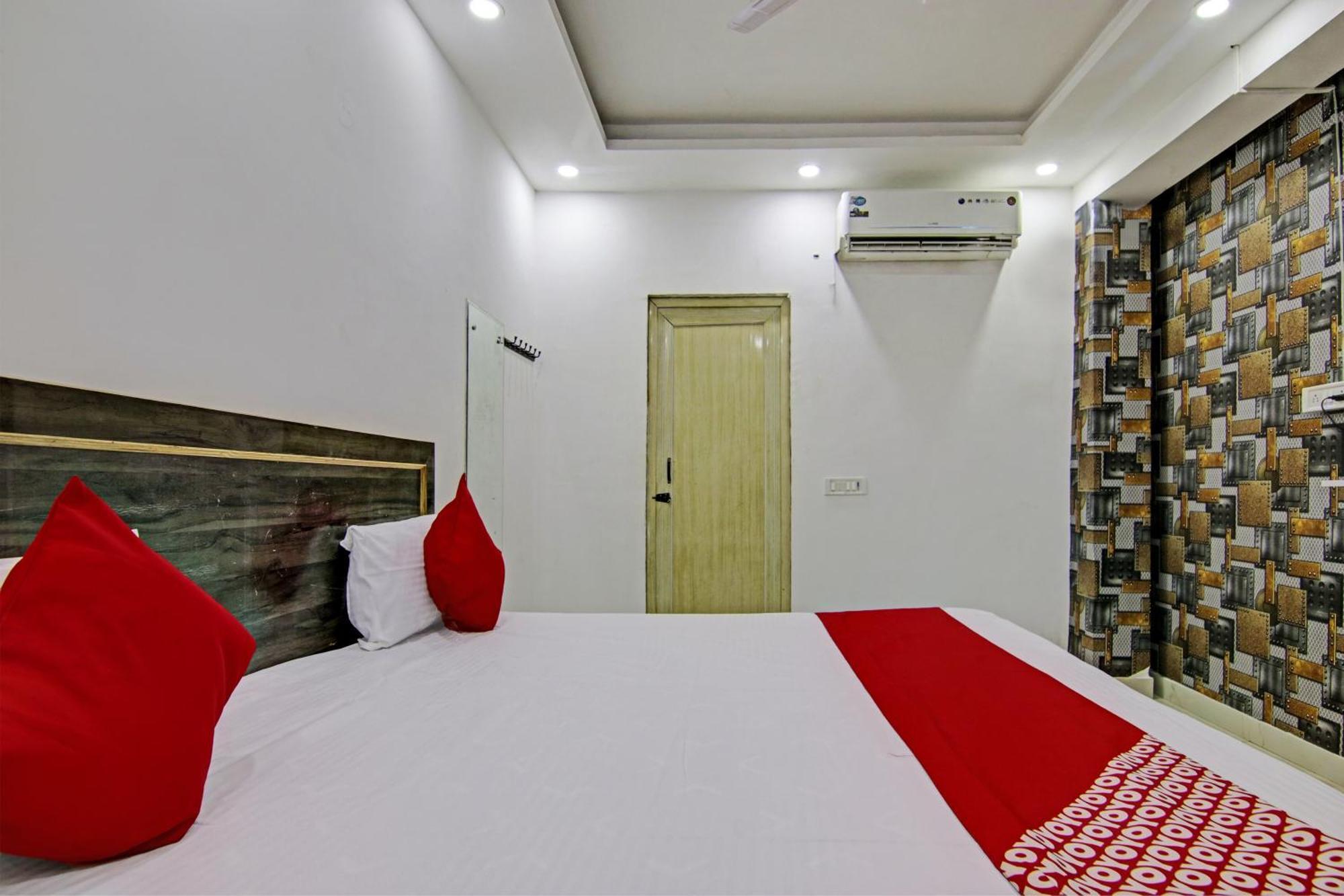 Hotel O Rk Plaza New Delhi