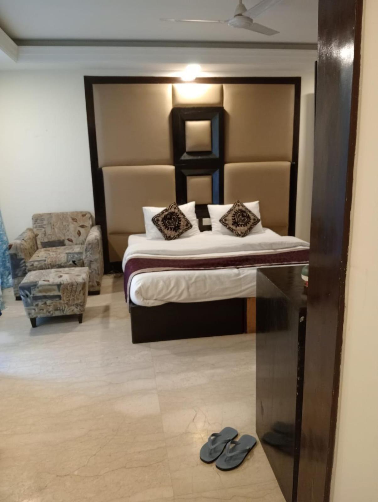 Hotel Gk Residency Kailash Colony New Delhi