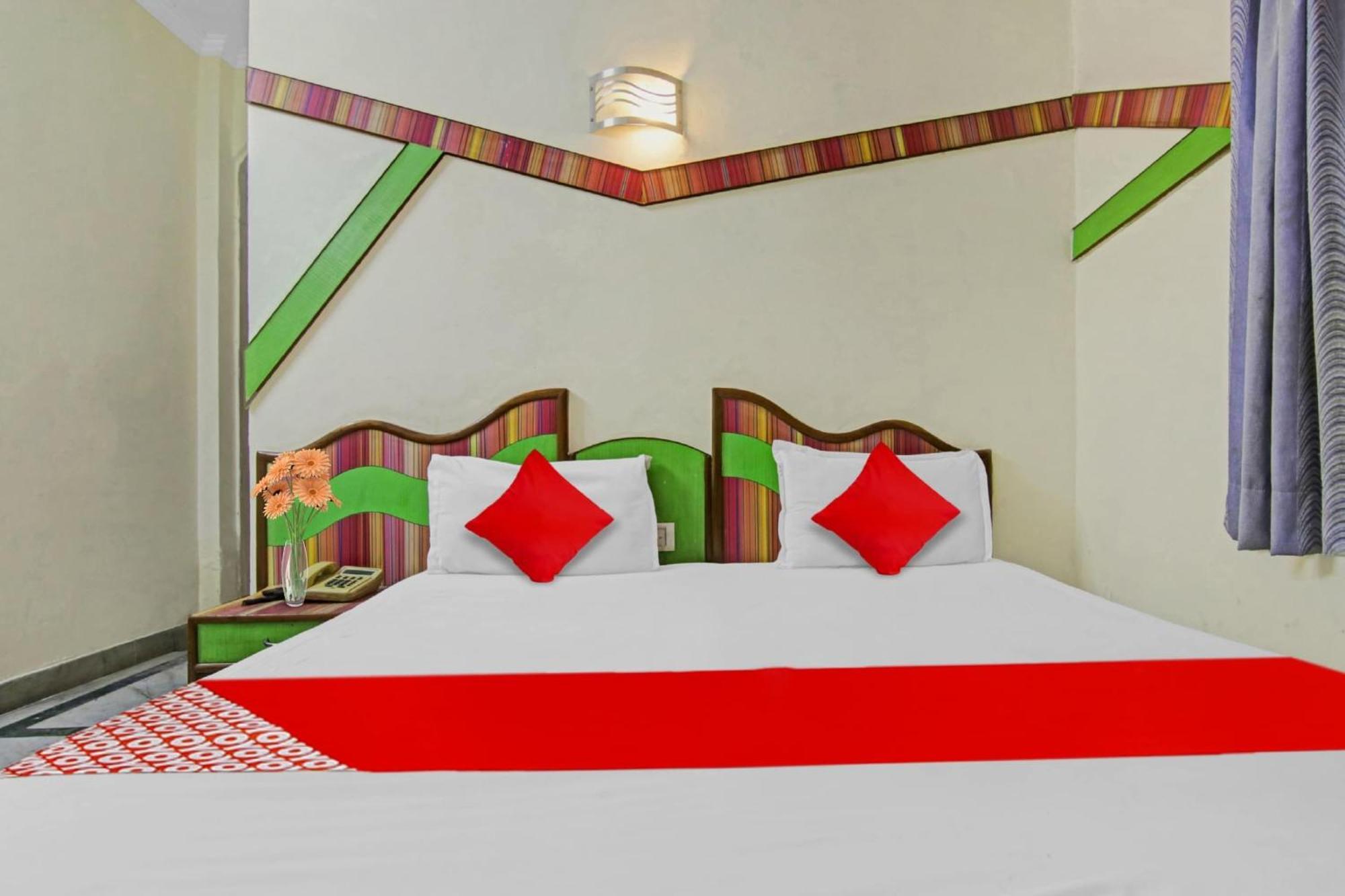 Hotel O Rak International New Delhi