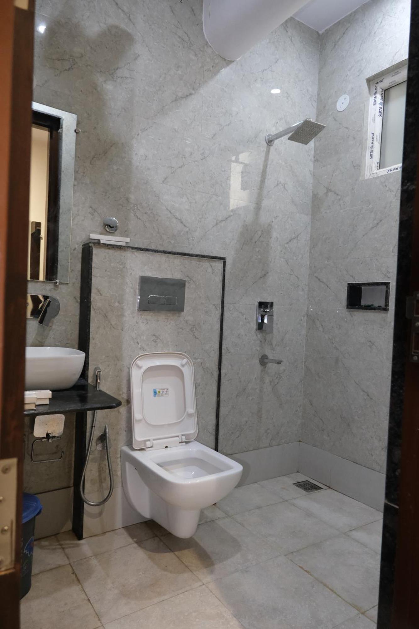 Hotel Roma Deluxe - Railway Station New Delhi