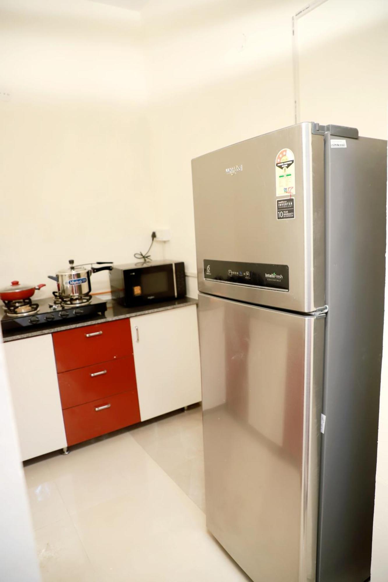 Fortune Service 3bhk,e-28, Saket 2b New Delhi