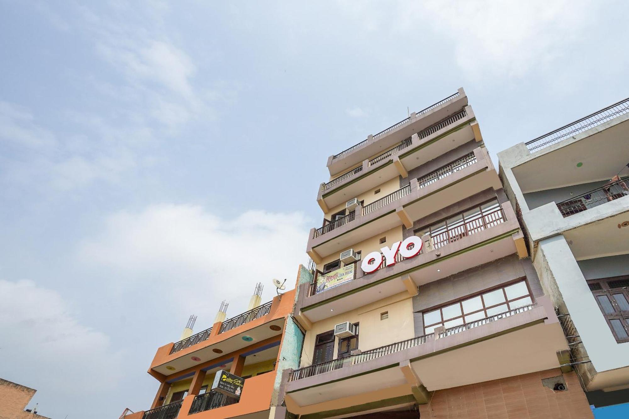 O O Crystal Hotel