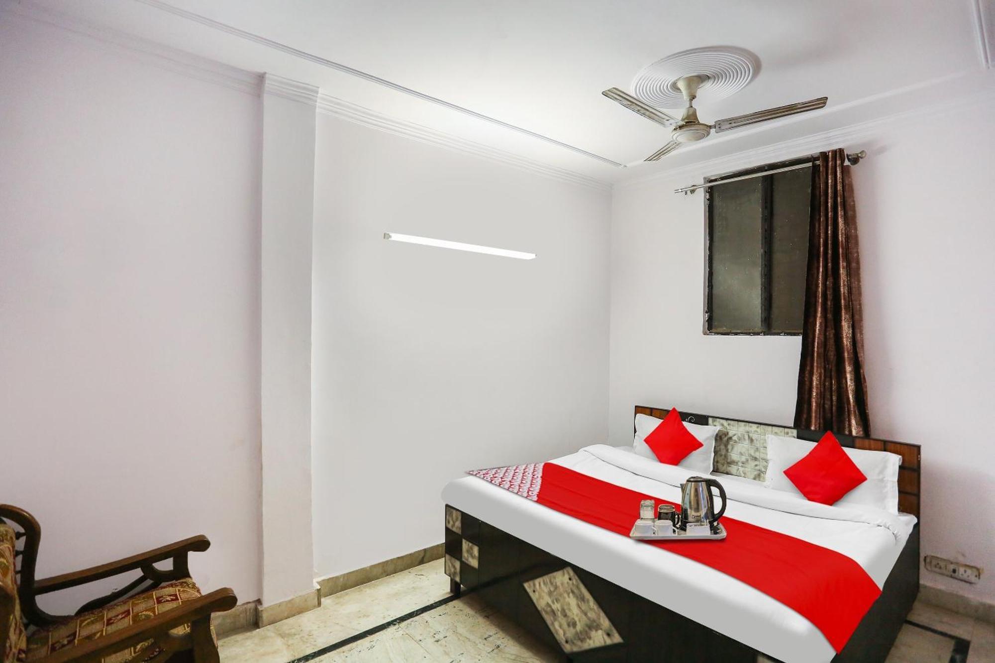 O Maxx Residency Near Dlf Avenue Saket Hotel