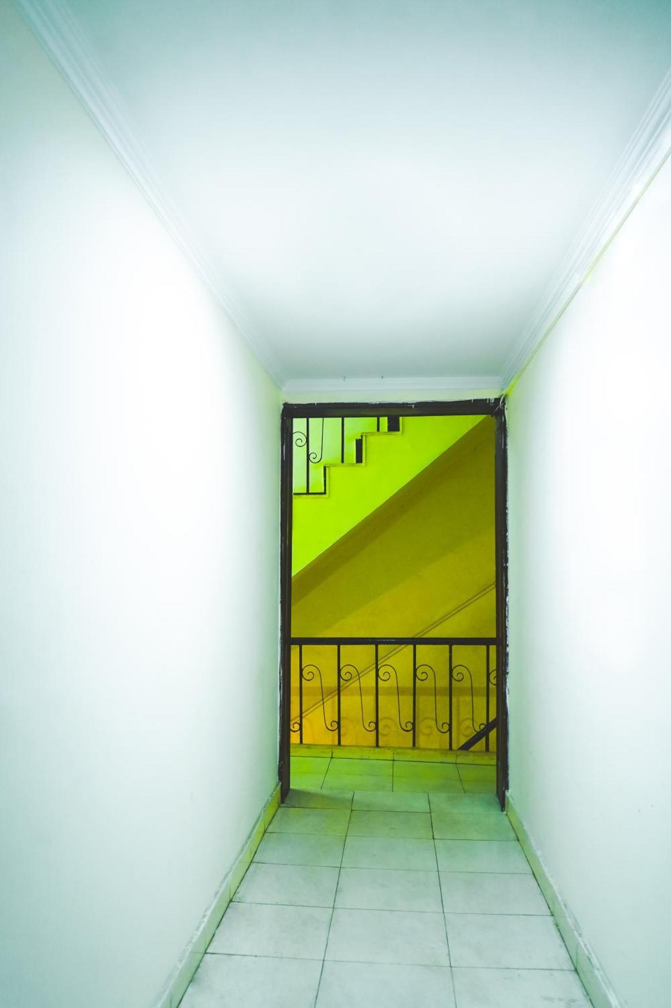 Hotel In Laxmi Nagar