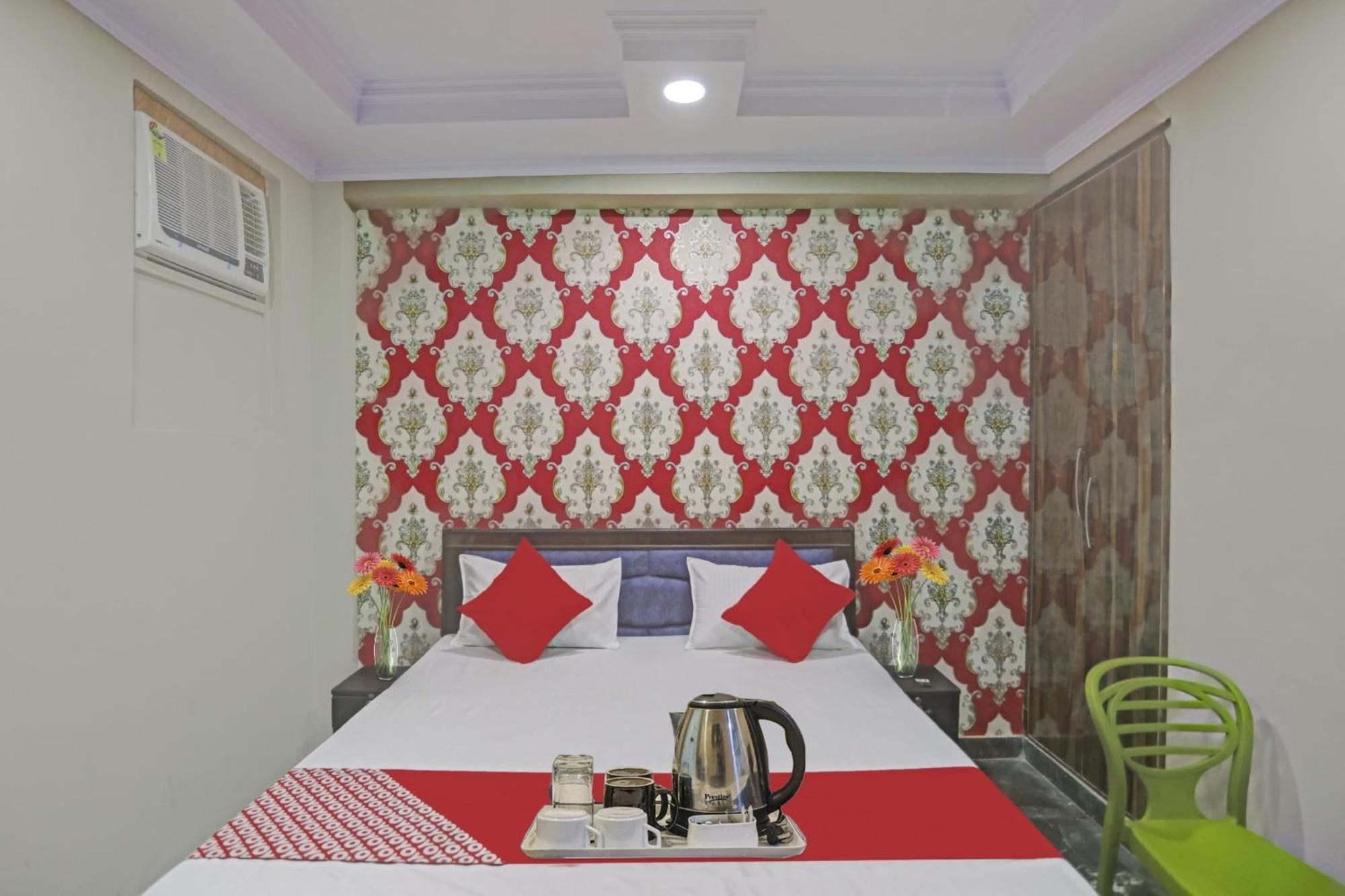 O Metro Near Worlds Of Wonder 3* Kalkaji Devi
