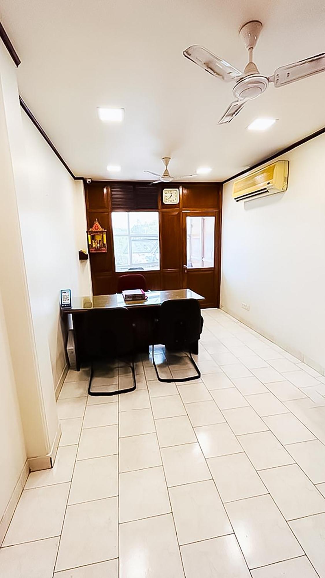 Shyam - Near Govindpuri Metro Station Hotel
