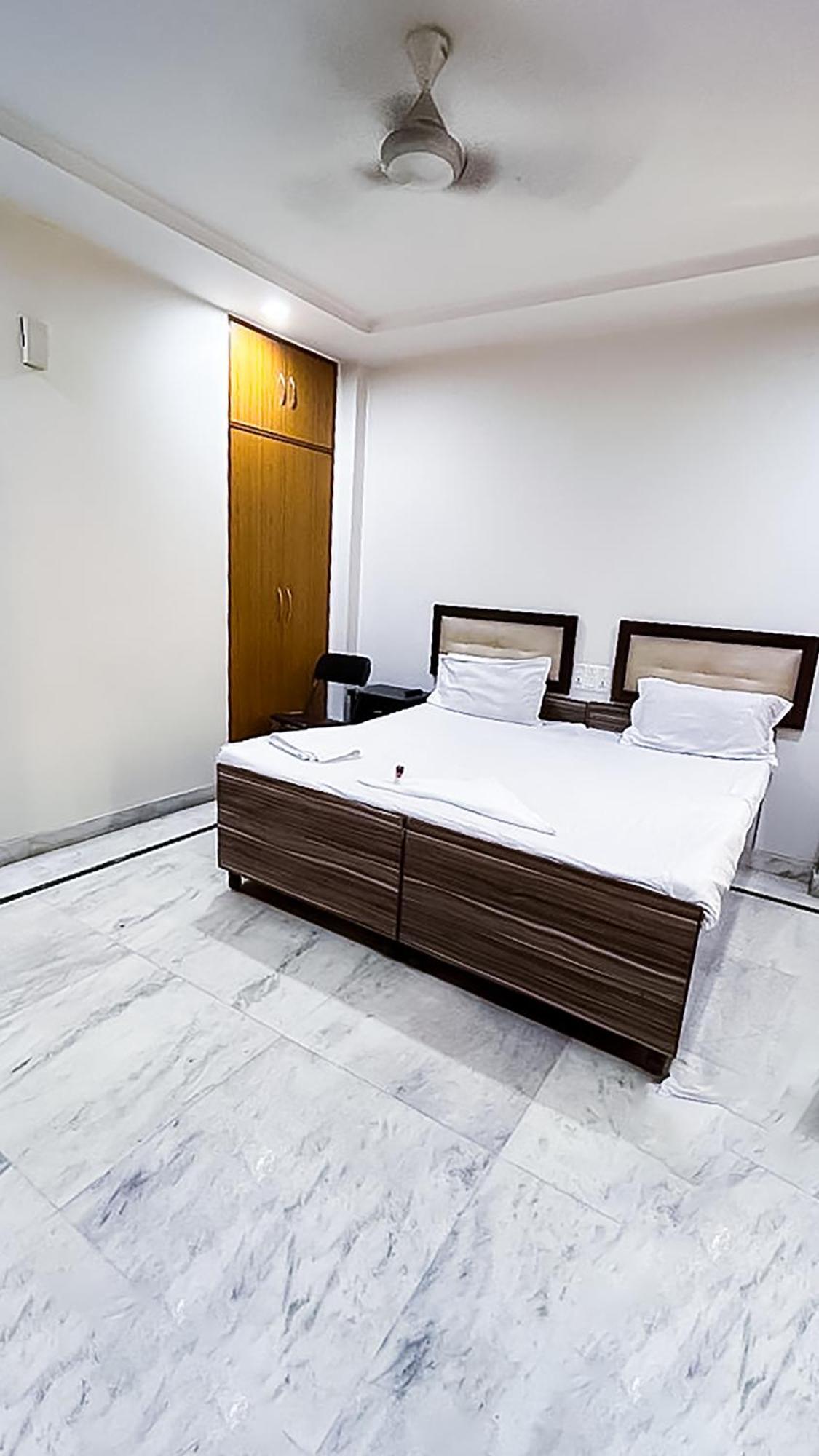 Shyam - Near Govindpuri Metro Station Hotel 3*