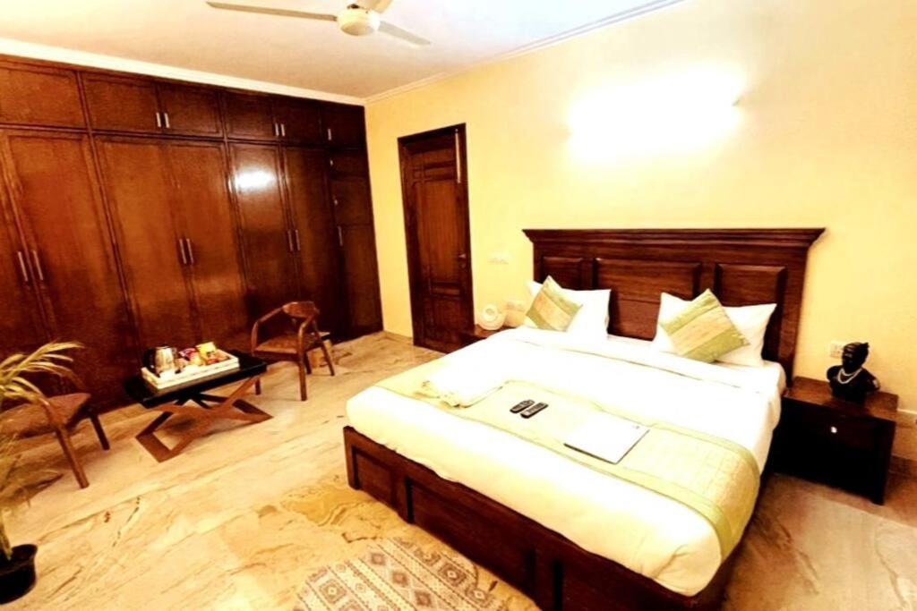 Fortune Service 4bhk,d-36, Saket Apartamento *