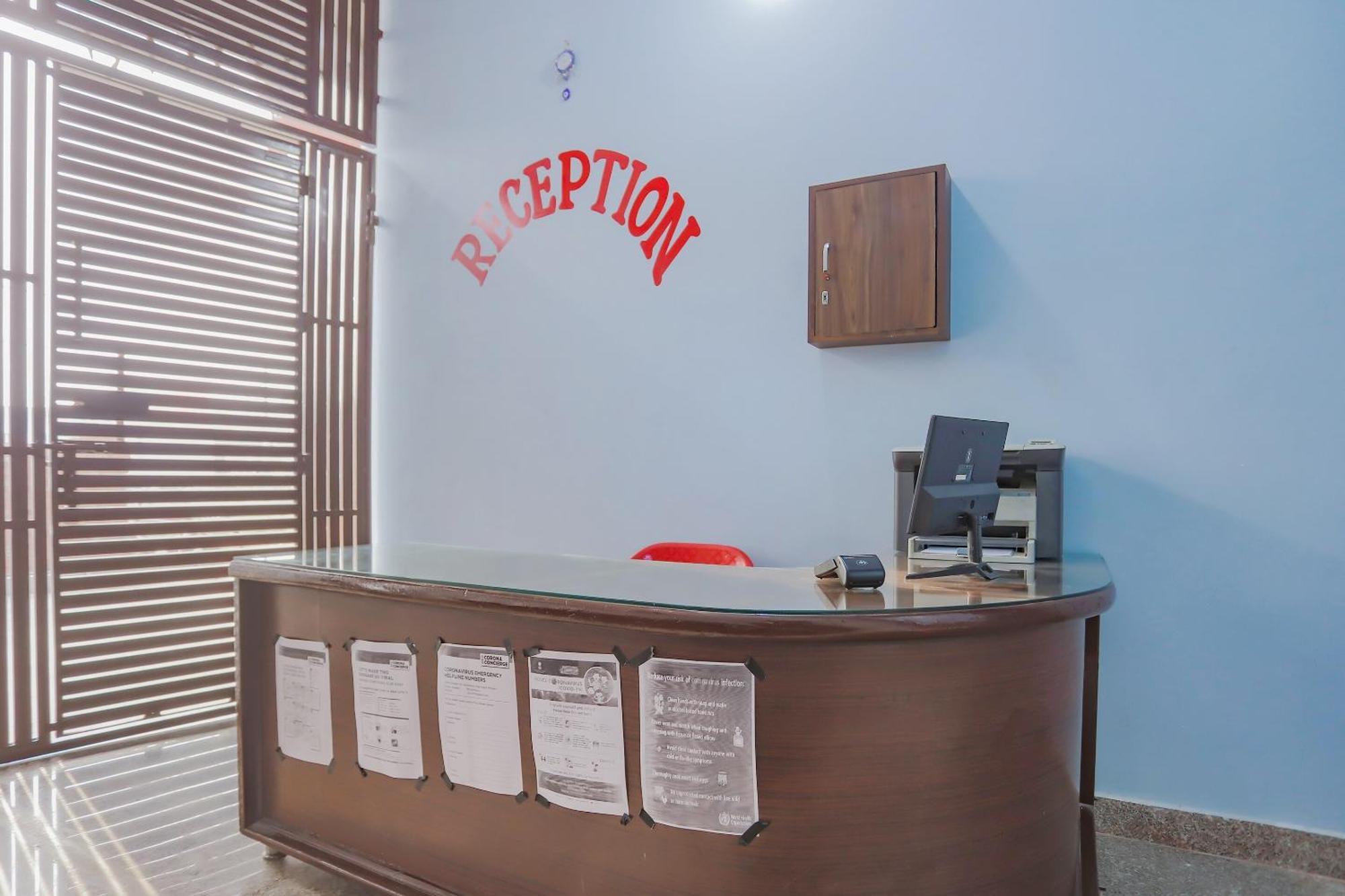Spot On Tomer Crown Palace 2* Delhi (National Capital Territory of India)