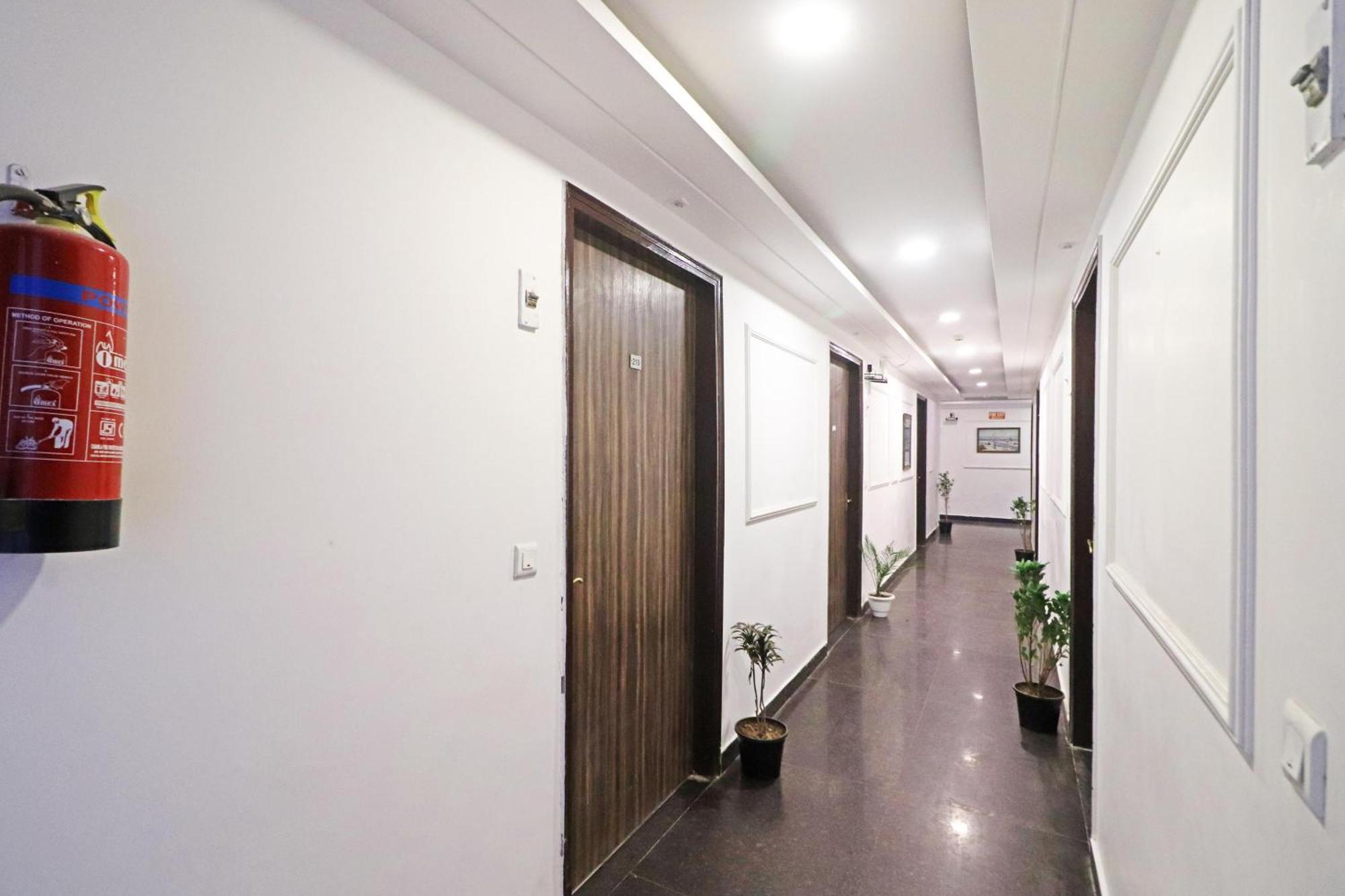 Hotel Mayda Prime Near Delhi Airport