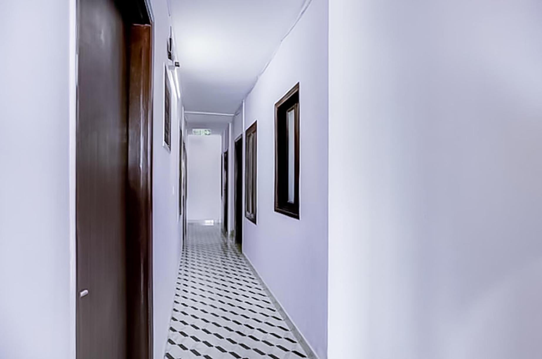 Hotel Blisbourn - Lajpat Nagar