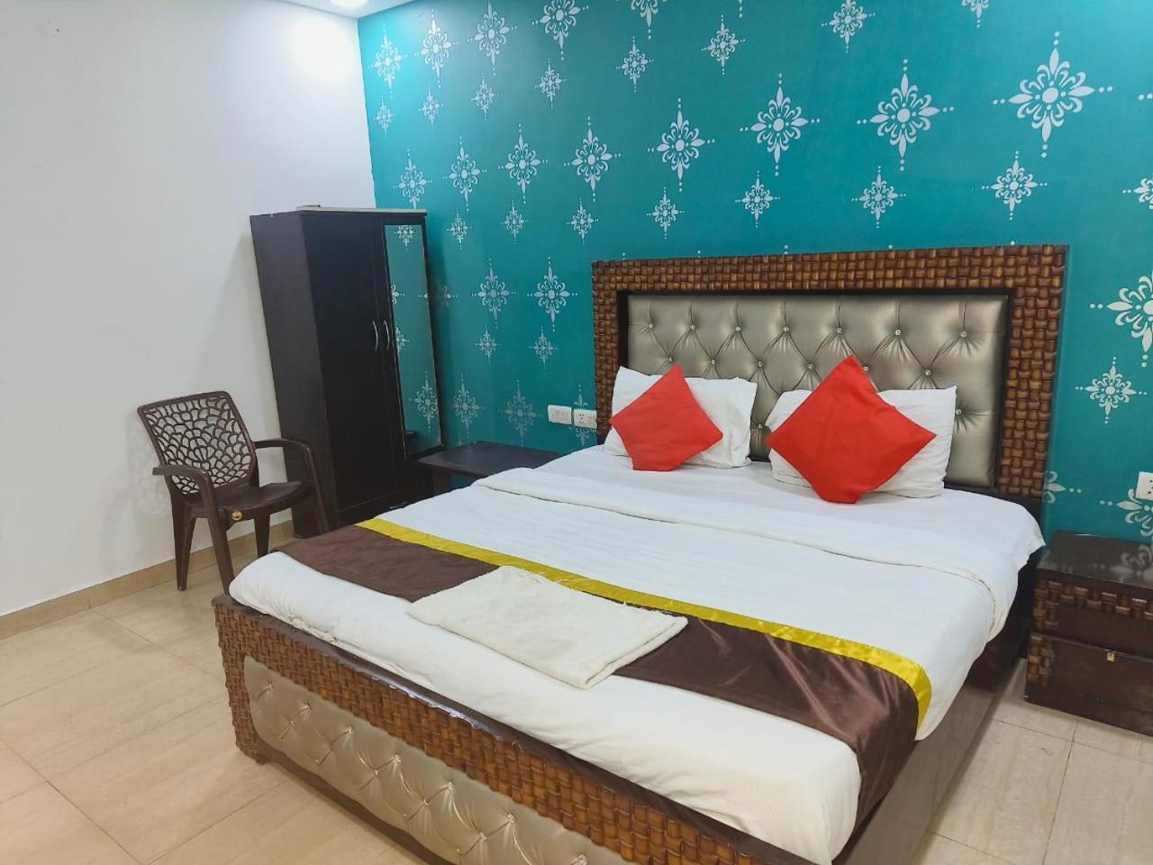Jps Delight Hotel 3*