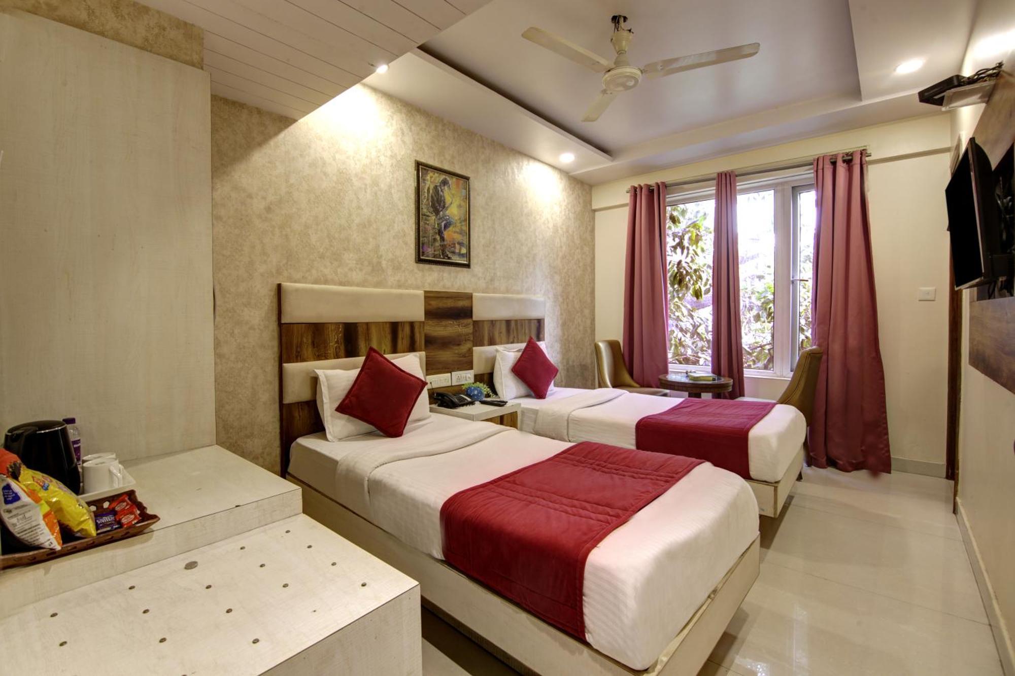 The Shanti Plaza - Hotel