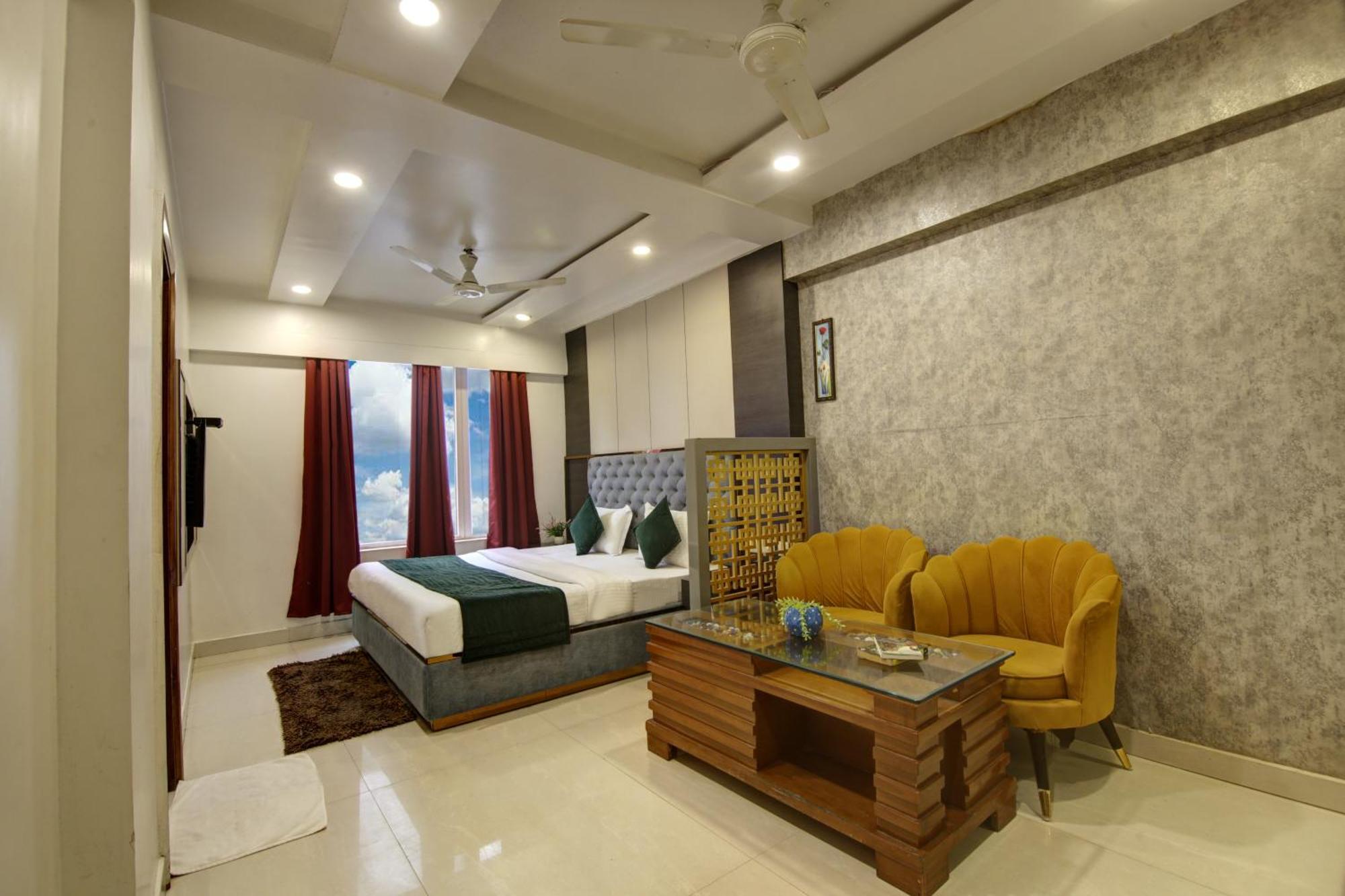 Hotel The Shanti Plaza - New Delhi