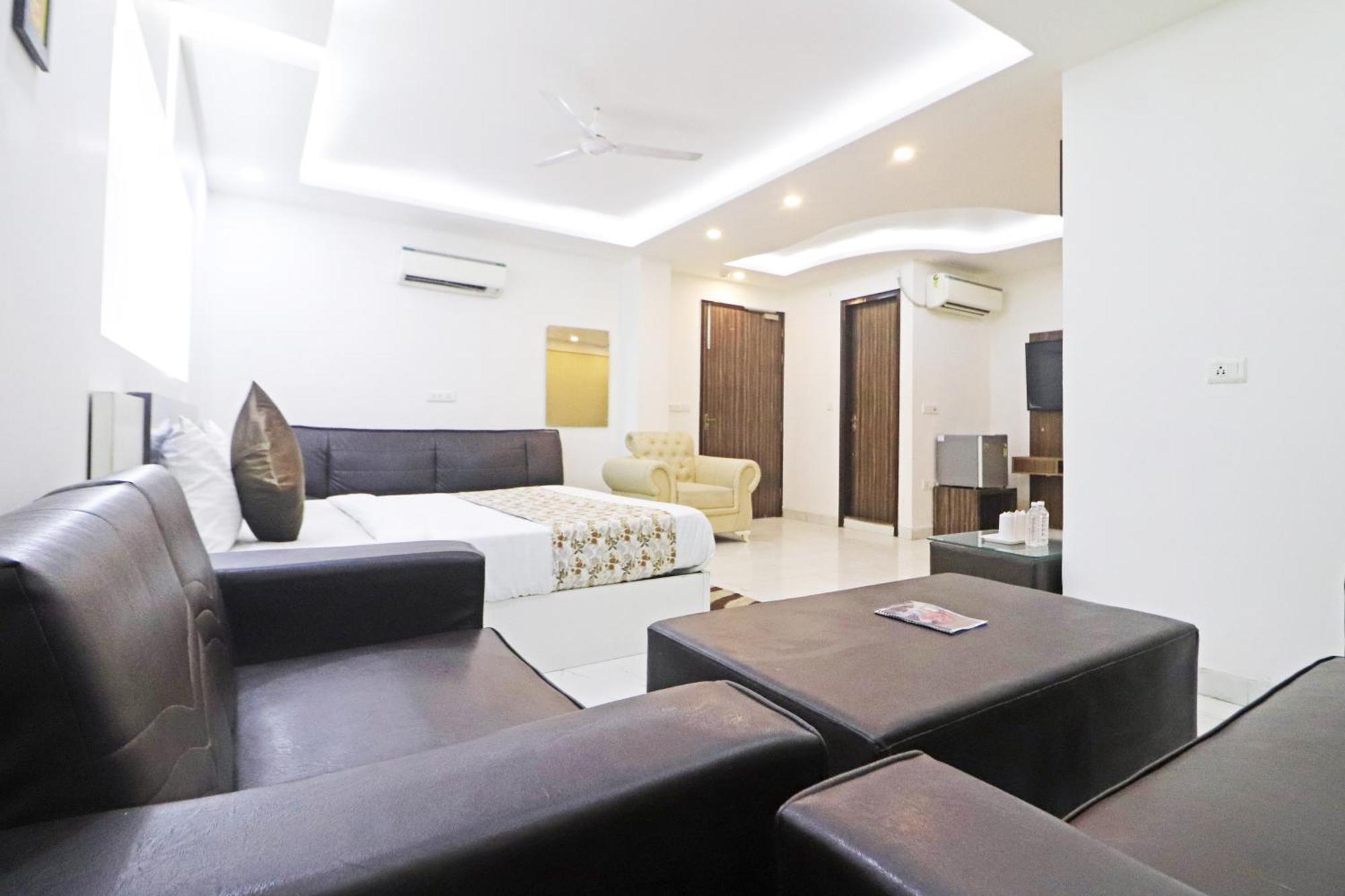 Hotel Amara Inn- Near Igi Delhi Airport 3*