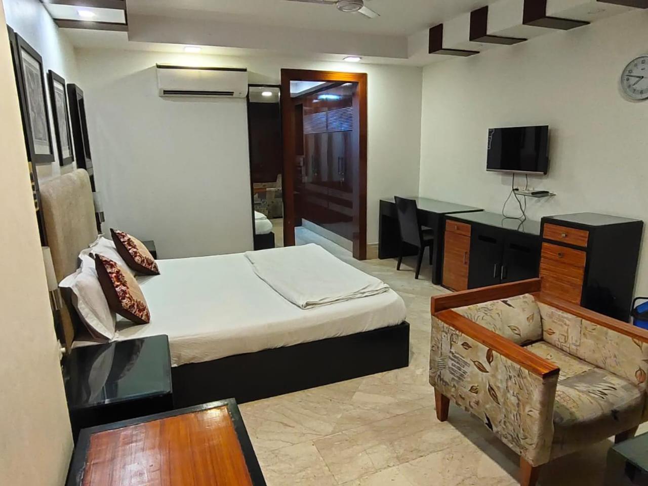 Taj Residency 3*