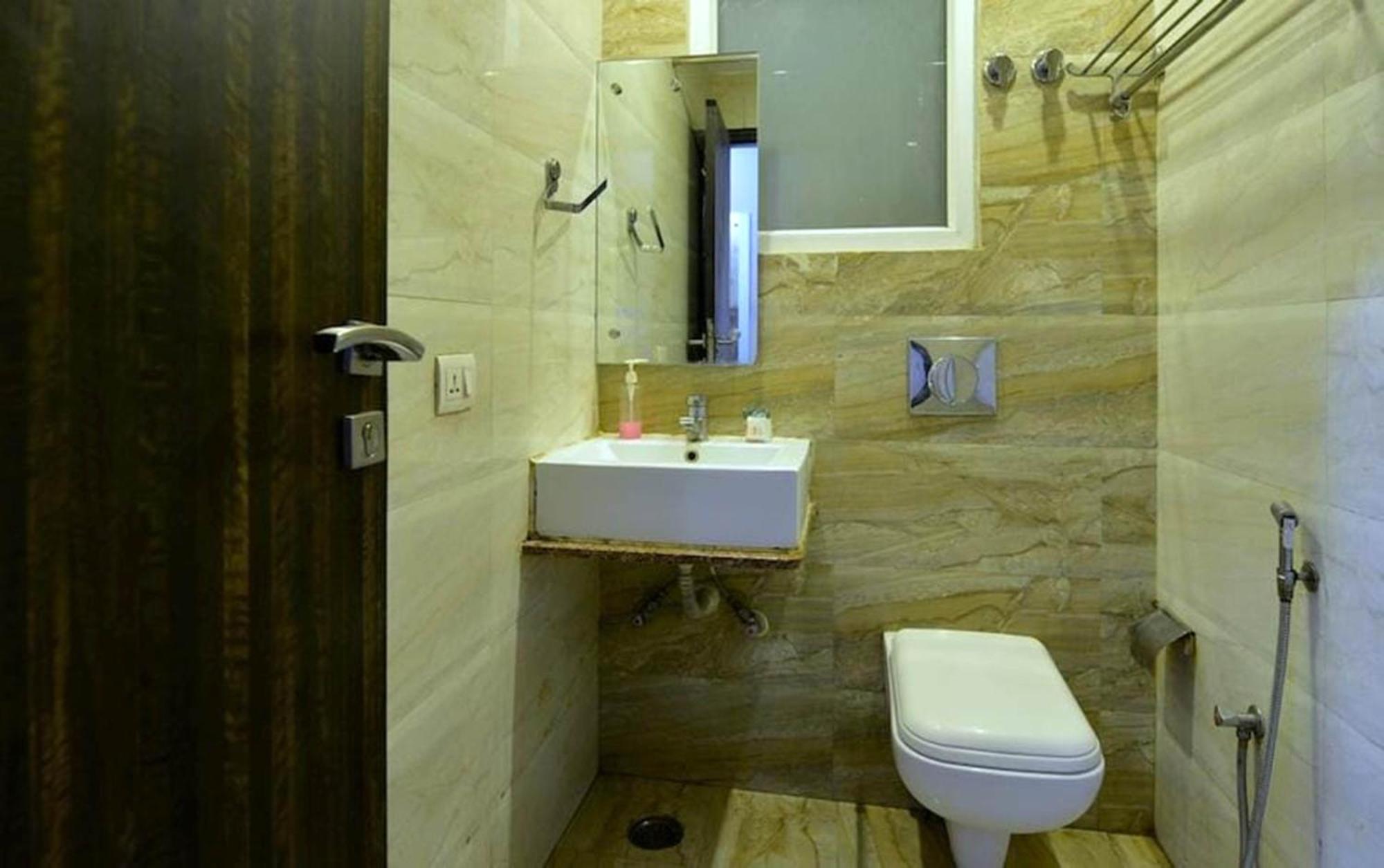 Hotel Hotel Excellancy - New Delhi Railway Station - Paharganj