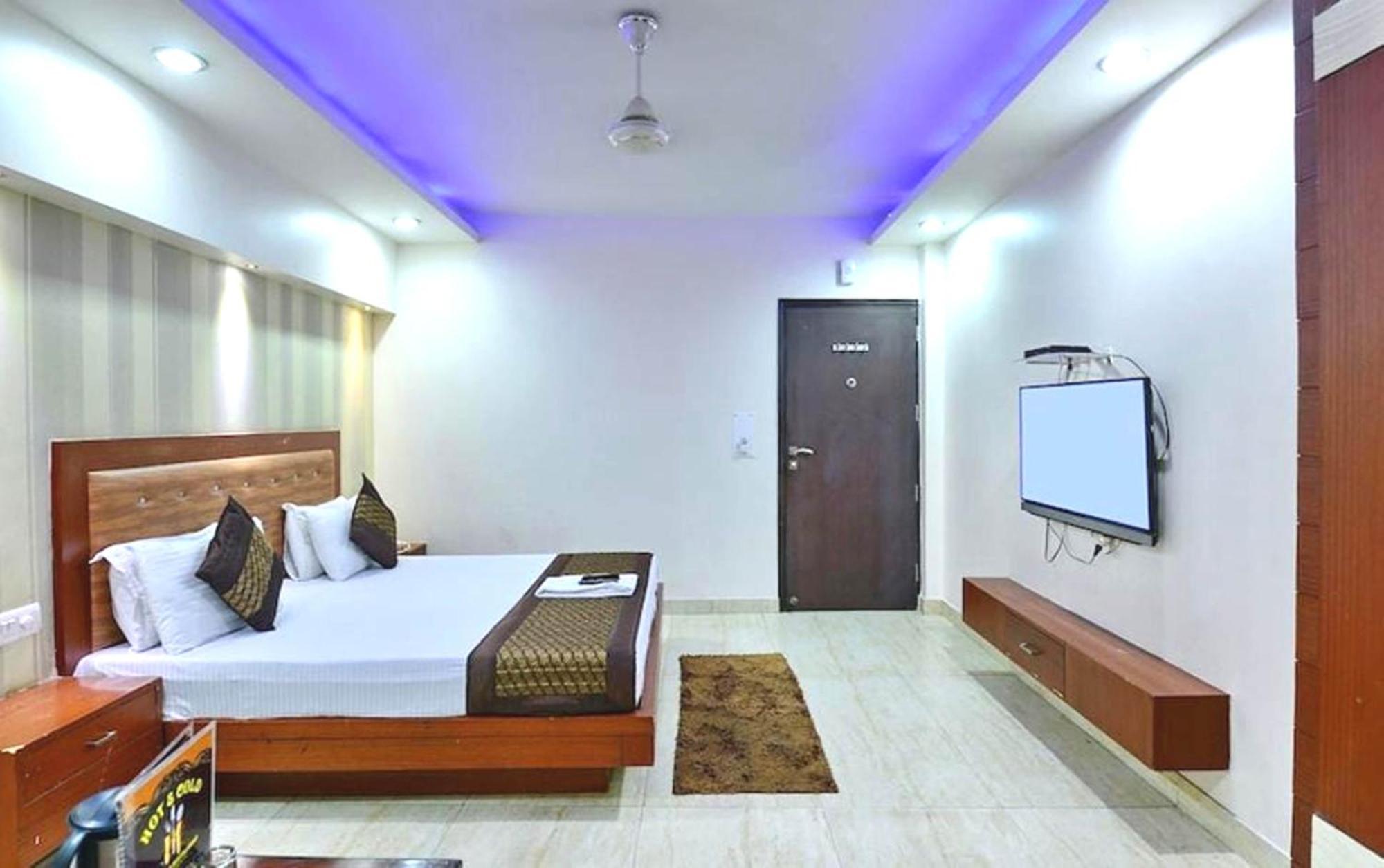 Hotel Hotel Excellancy - New Delhi Railway Station - Paharganj 3*
