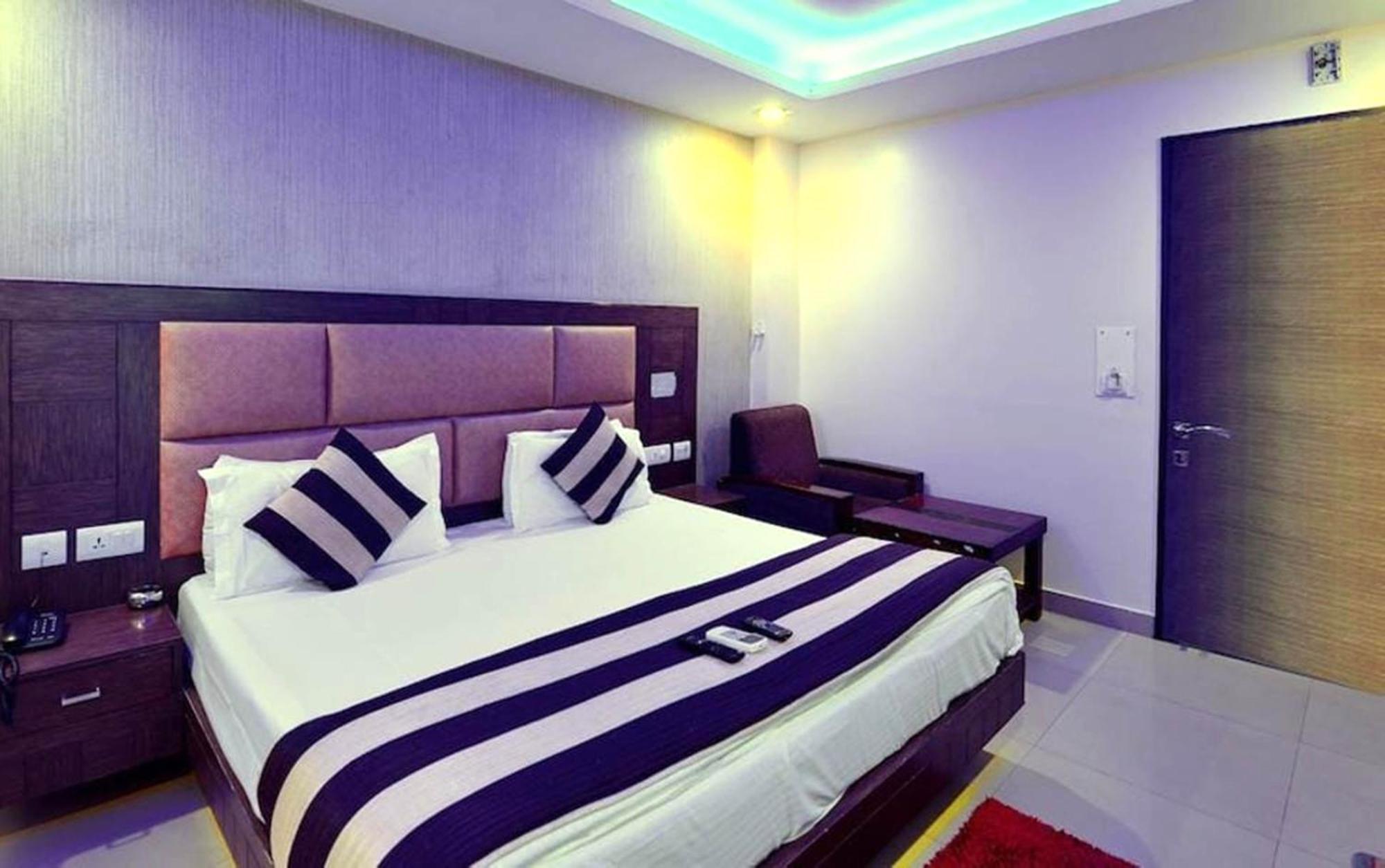 Hotel Hotel Excellancy - New Delhi Railway Station - Paharganj New Delhi