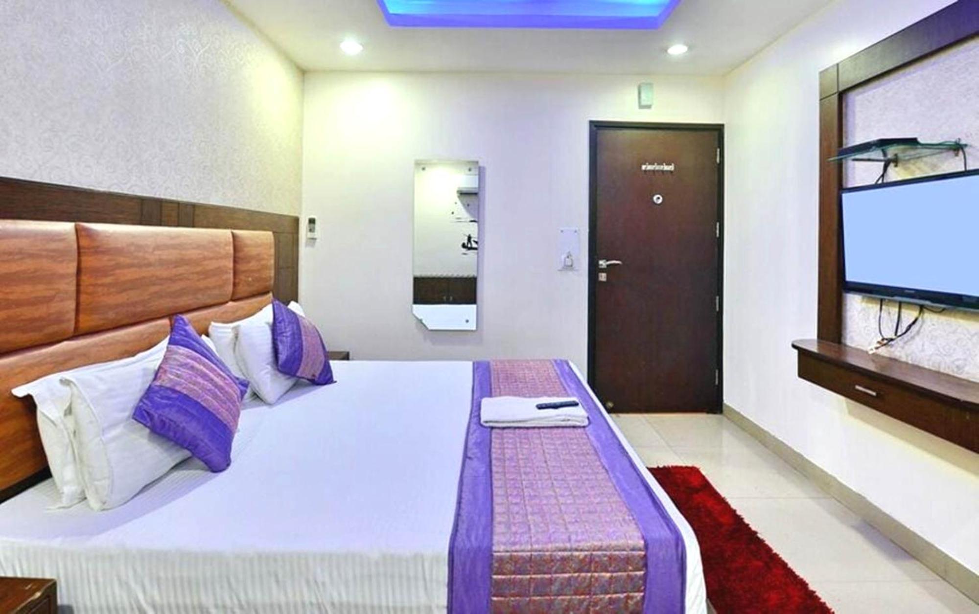 Hotel Hotel Excellancy - New Delhi Railway Station - Paharganj New Delhi