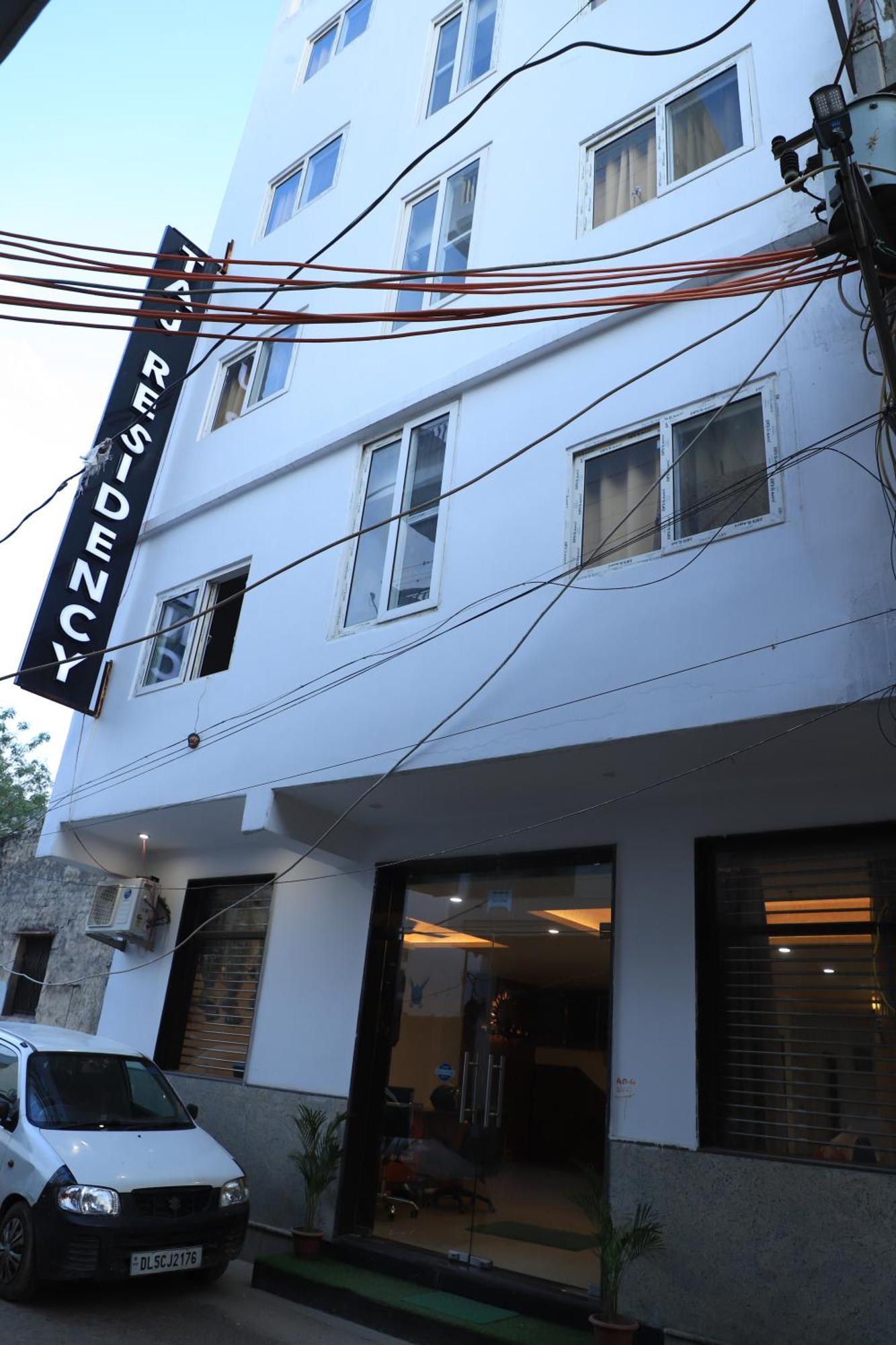 Moon Residency Near Yashobhoomi Convention Centre Hotel Nova Deli