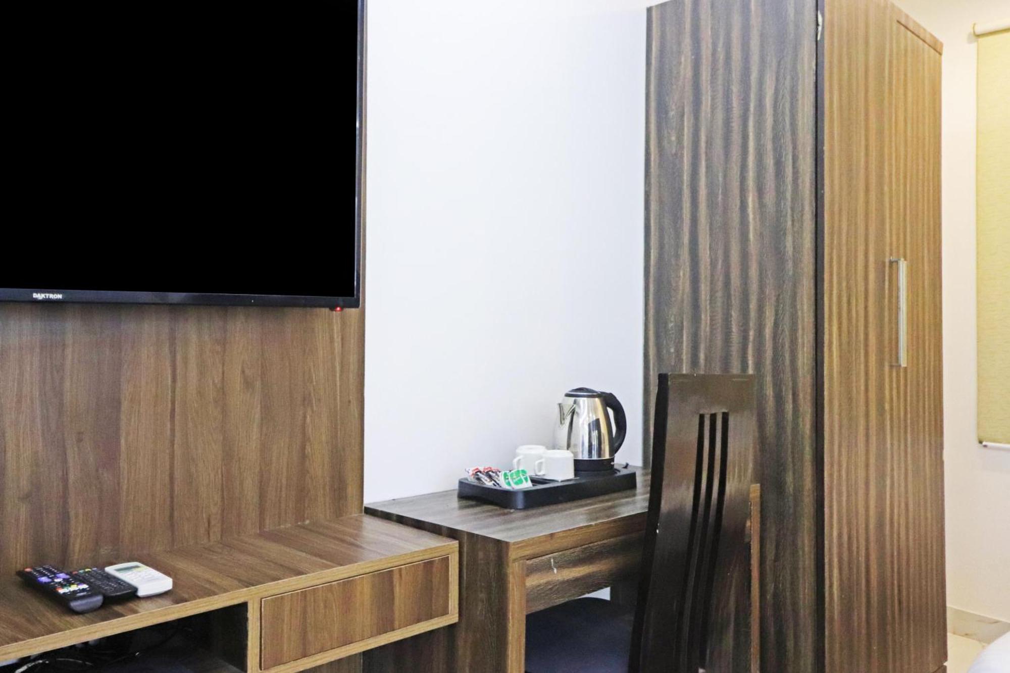 Mayda Prime Near Delhi Airport Hotel 3*