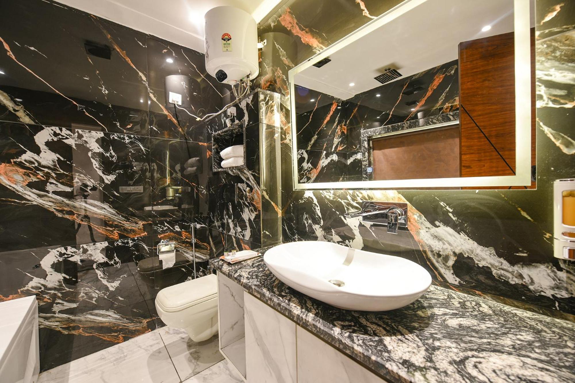 Fabhotel Prime Dev Palace New Delhi