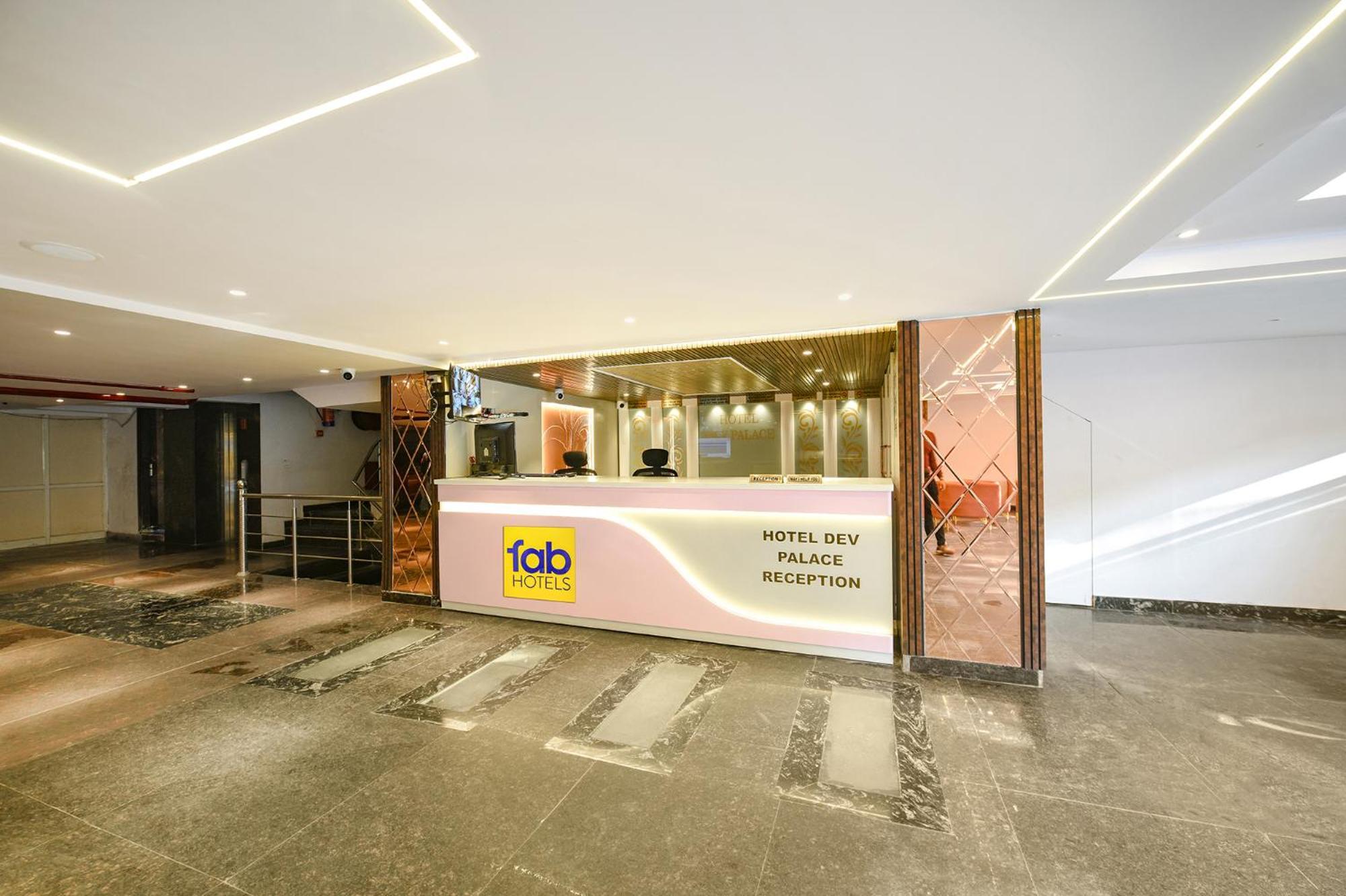 Fabhotel Prime Dev Palace Hotel New Delhi