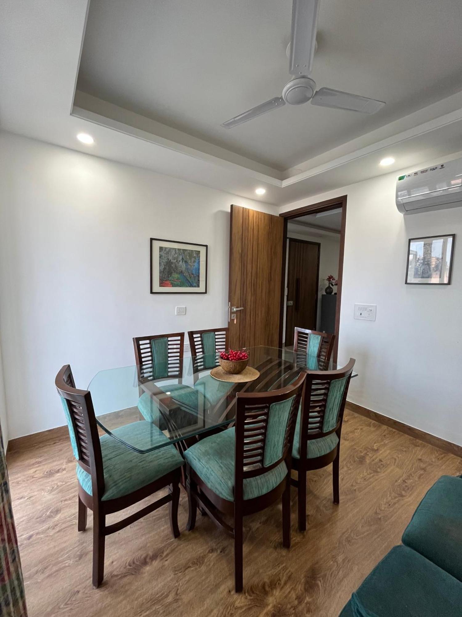 Bed & Breakfast Fully Furnished Comfortable In Hauz Khas - Woodpecker