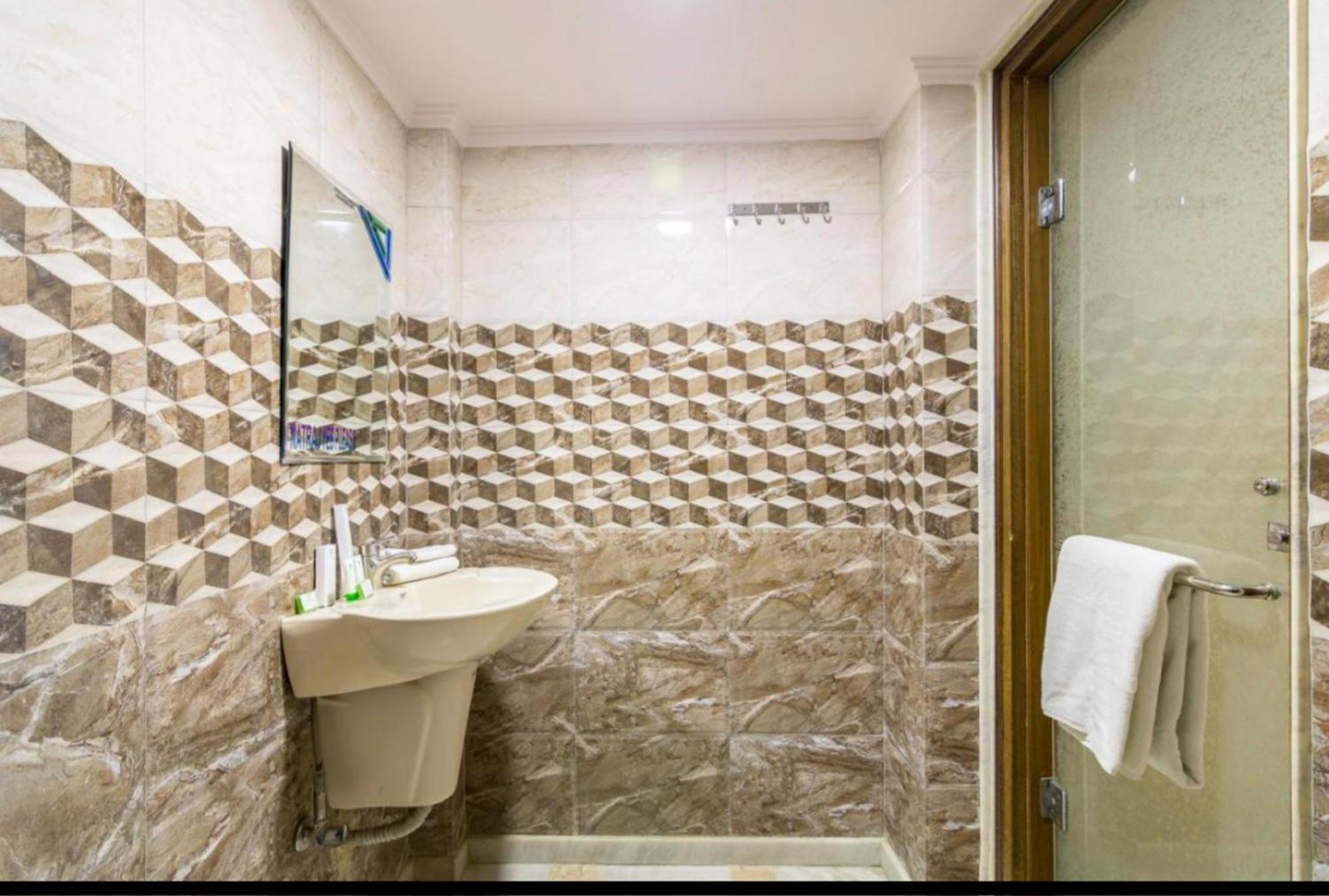 Hotel The Natraj Yes Please -new Delhi Nova Deli