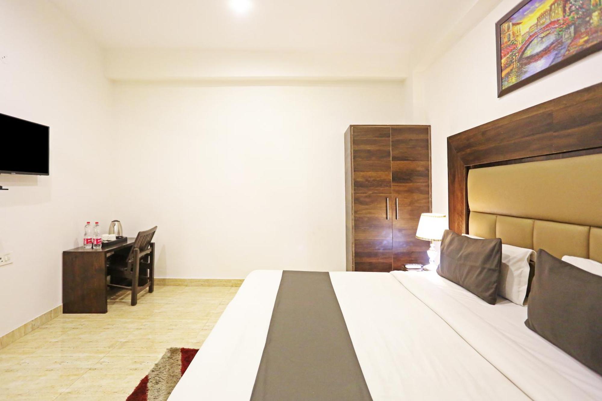De Kiara Near Delhi Airport 4* New Delhi
