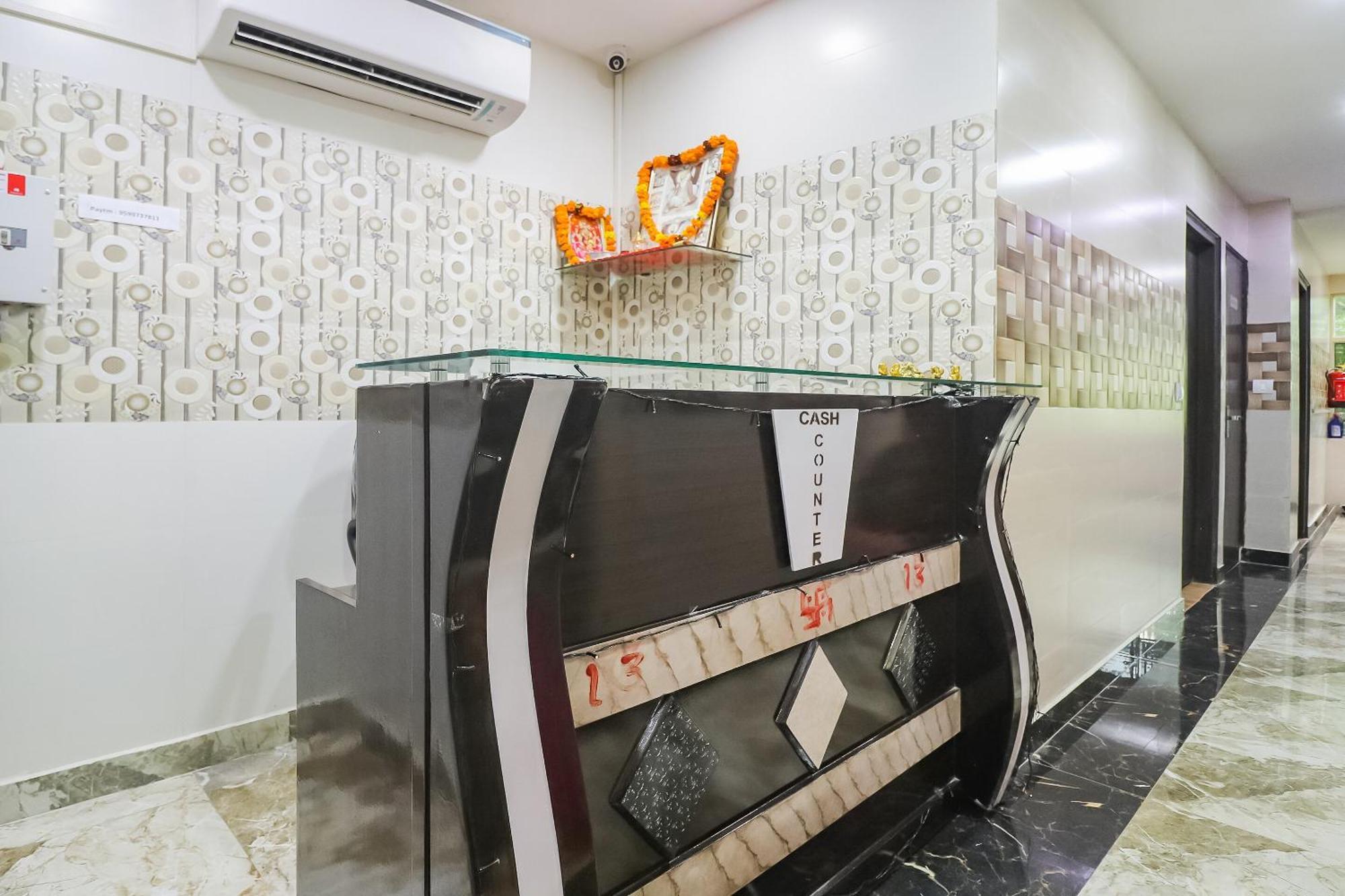 Oyo Flagship The Heights 3* Nova Deli