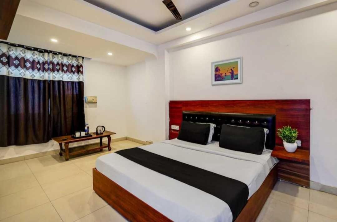Hotel O Anshu New Delhi