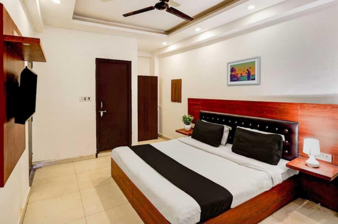 O Anshu Hotel