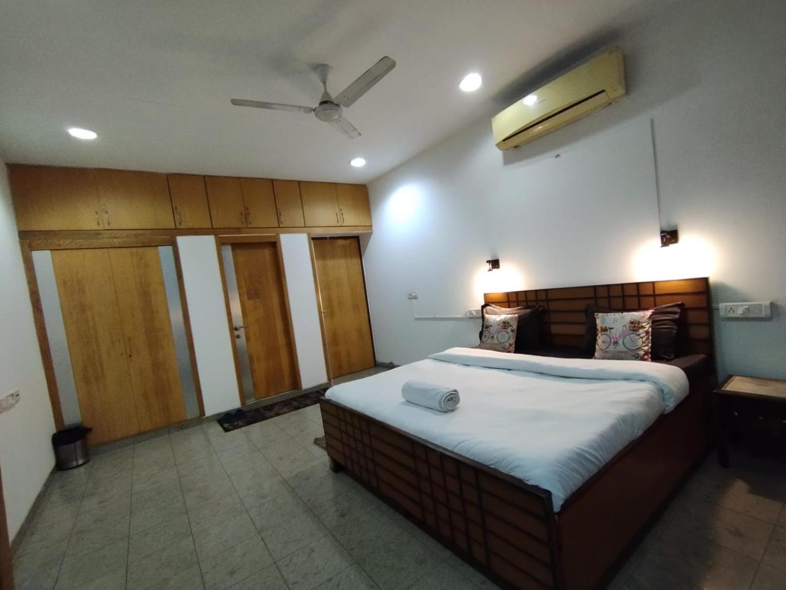 A Sleepy Fox Hostel New Delhi