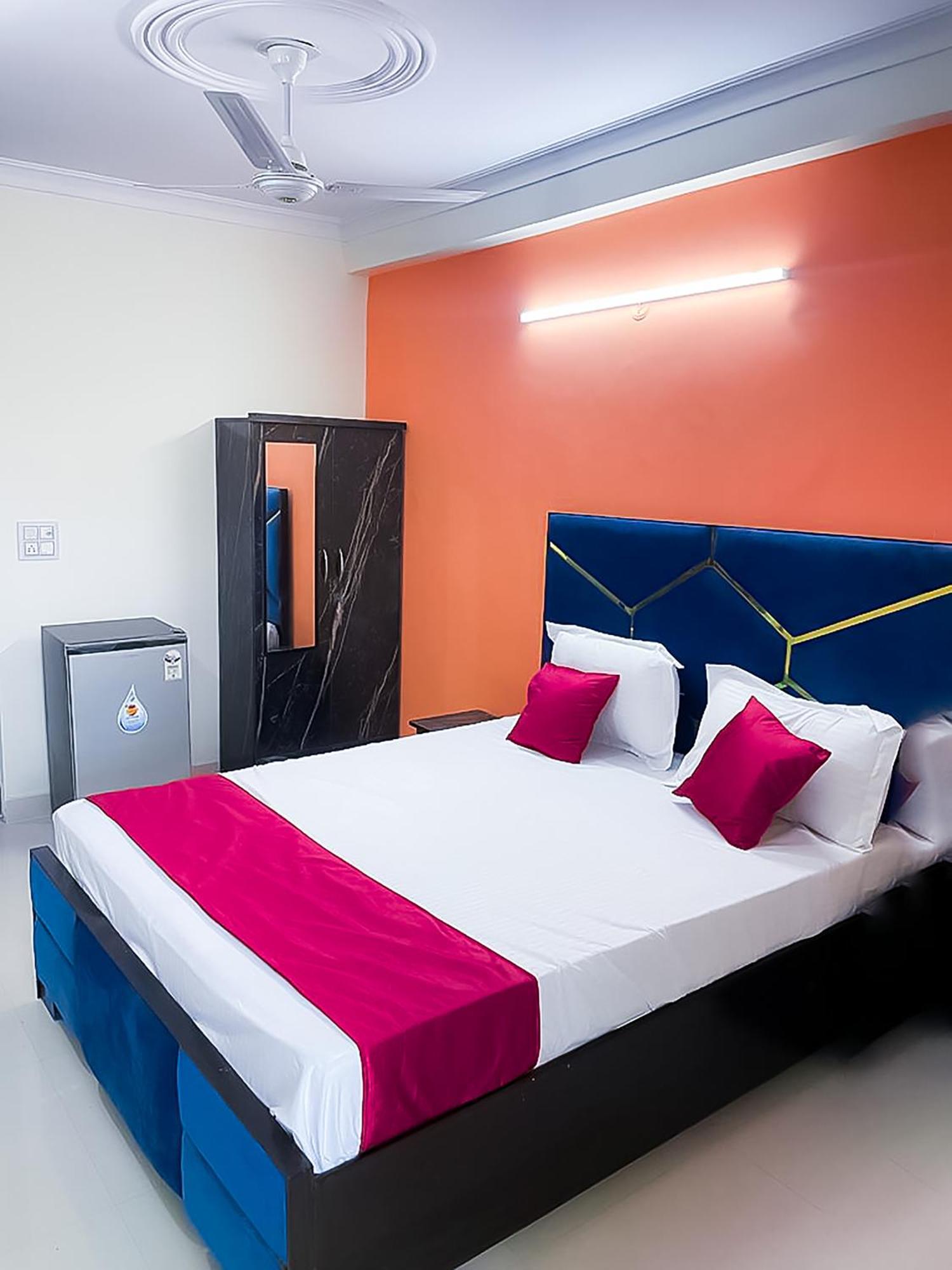 Hotel In Saket New Delhi