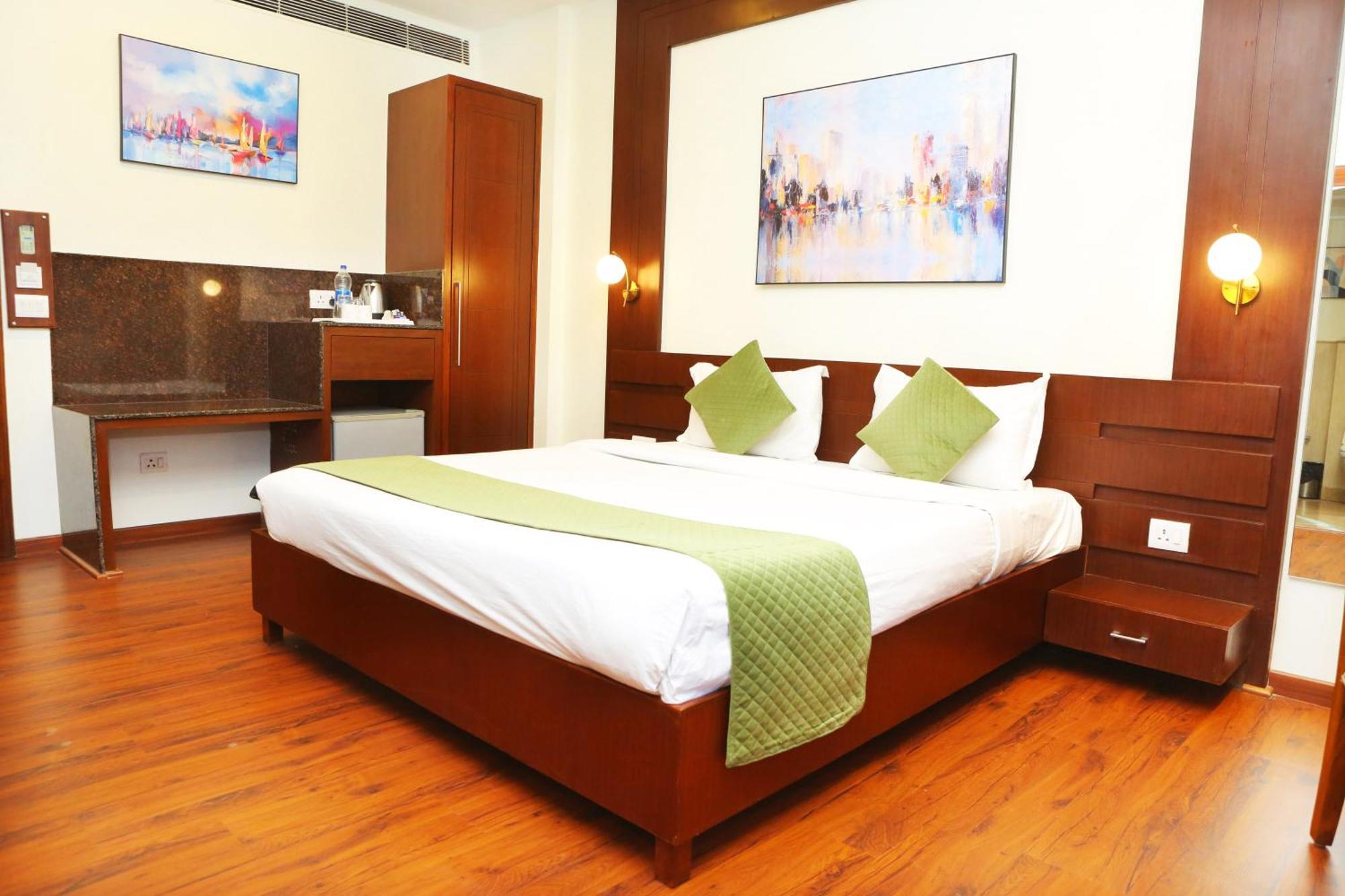Karon - Lajpat Nagar 3*