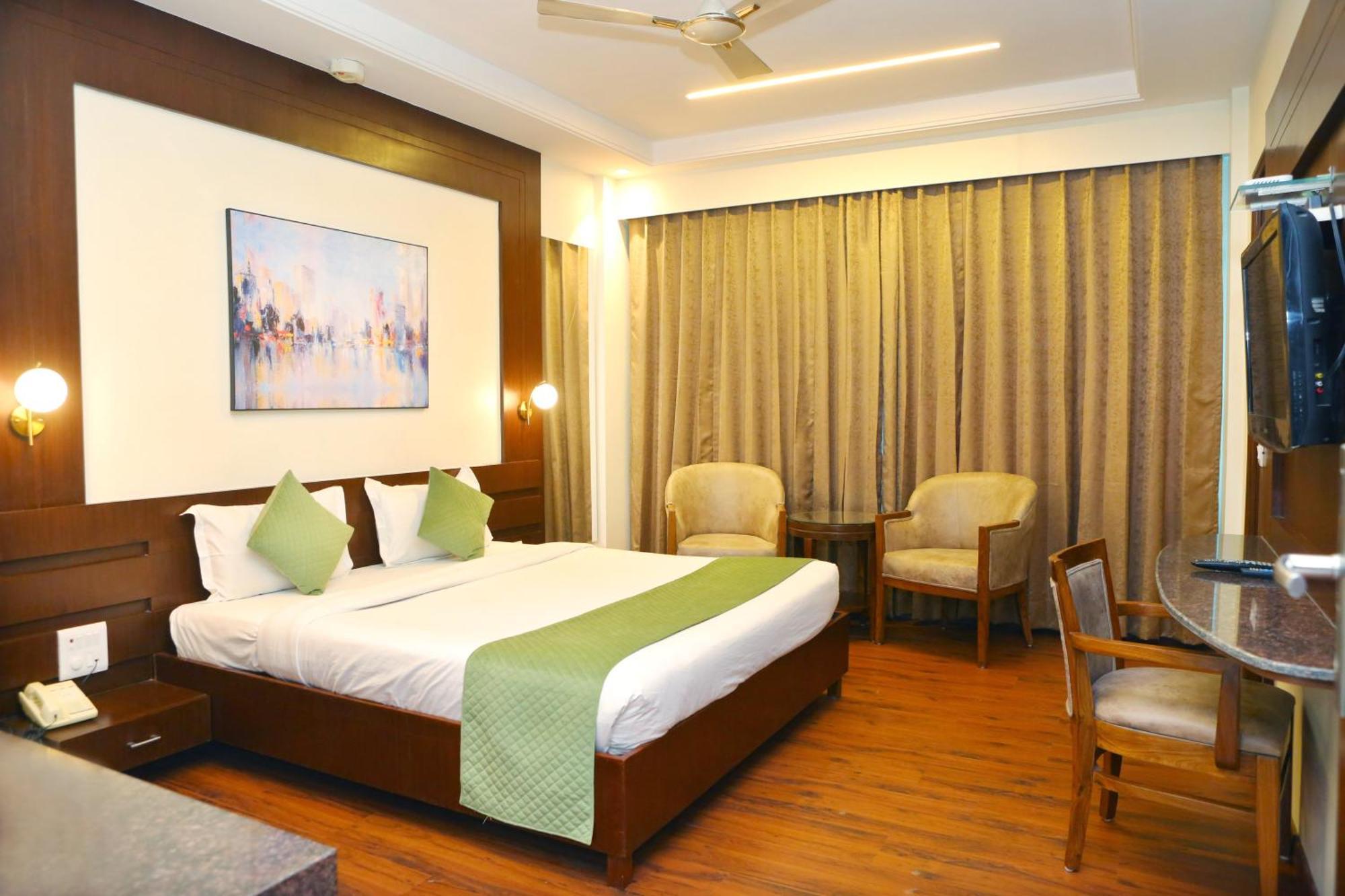 Hotel Karon - Lajpat Nagar 3*