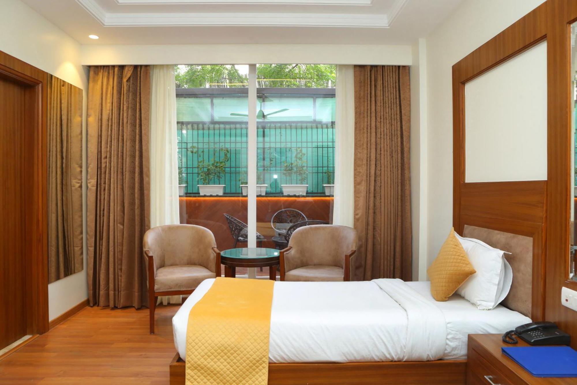 Hotel Karon - Lajpat Nagar