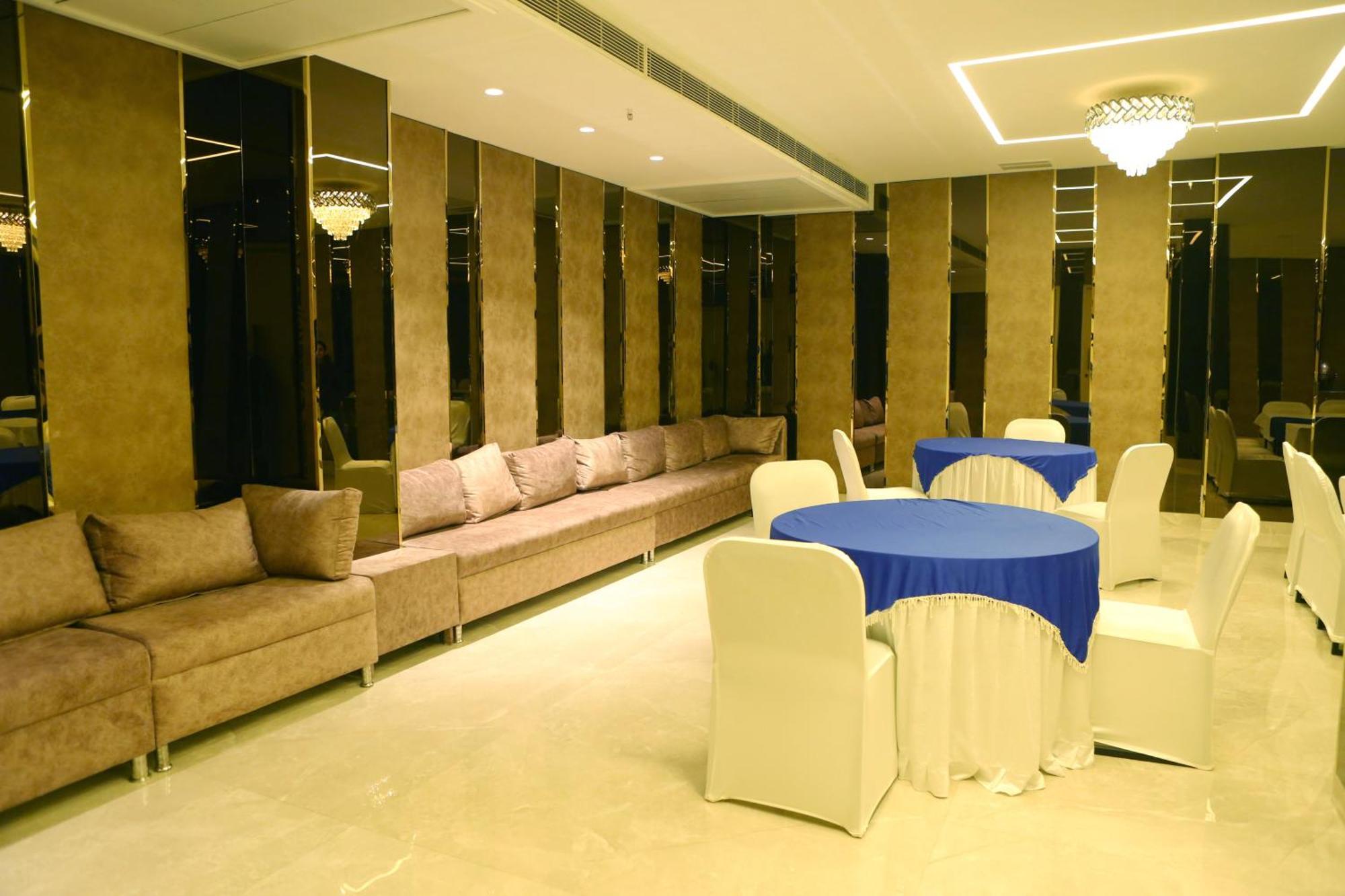 Karon - Lajpat Nagar Hotel 3*