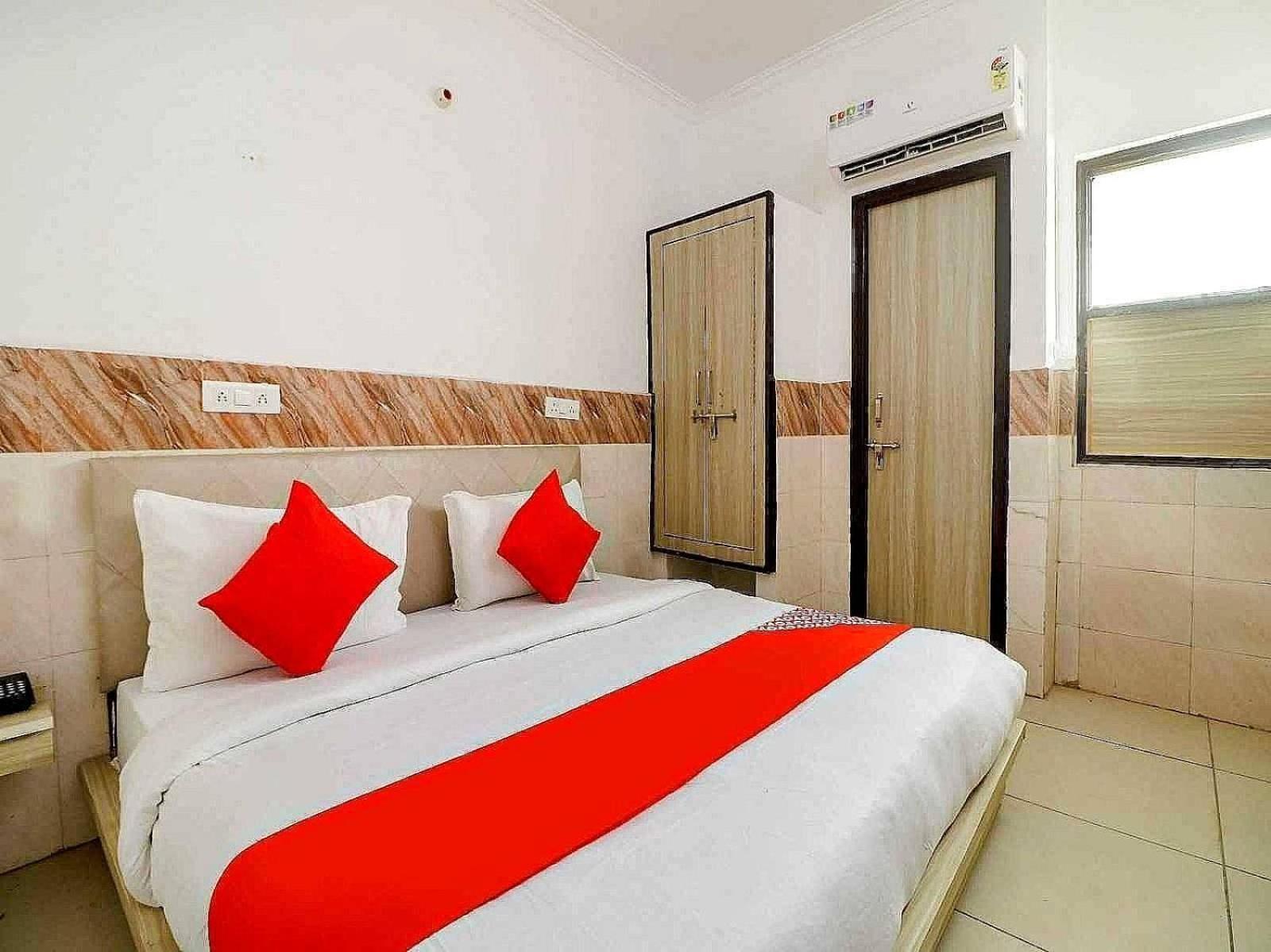 Collection O Aashiyana Hotel Narela