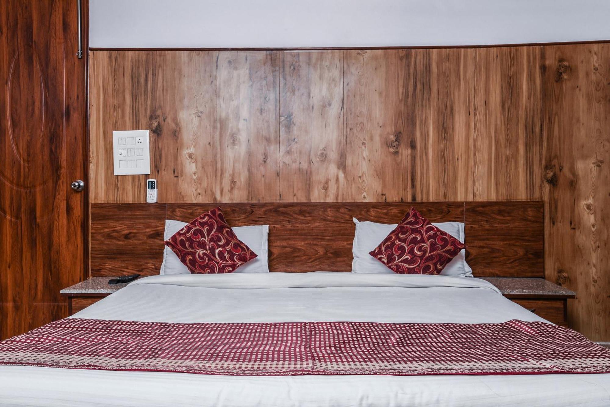 Dream Palace Laxmi Nagar New Delhi