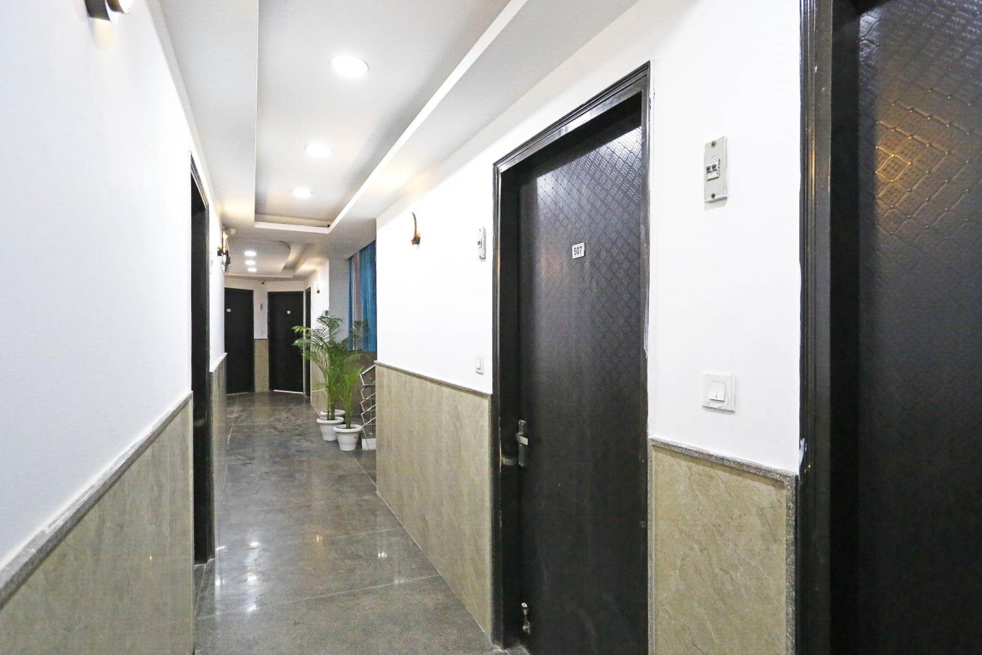 Hotel Airport Swan Near Delhi Airport