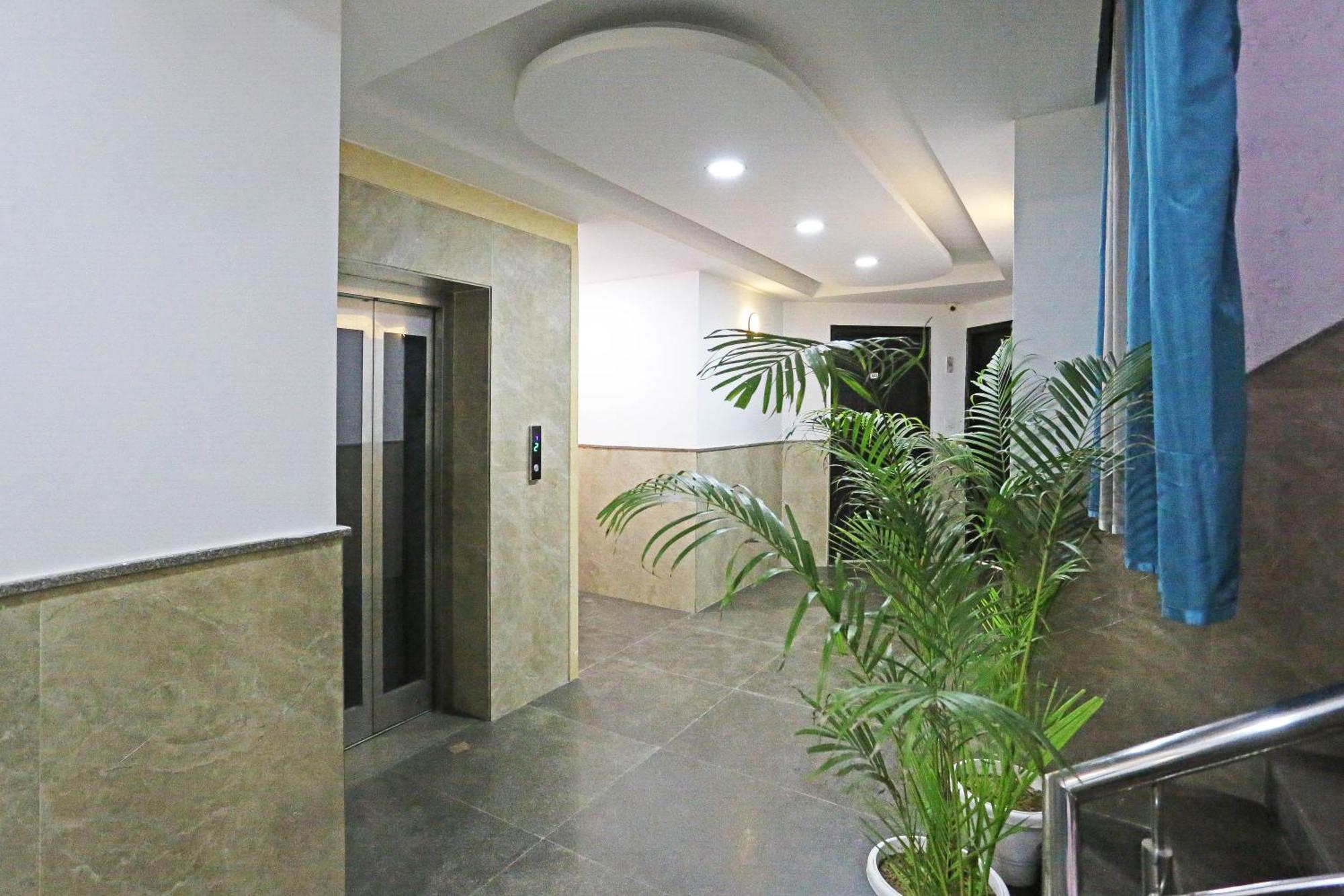 Hotel Airport Swan Near Delhi Airport