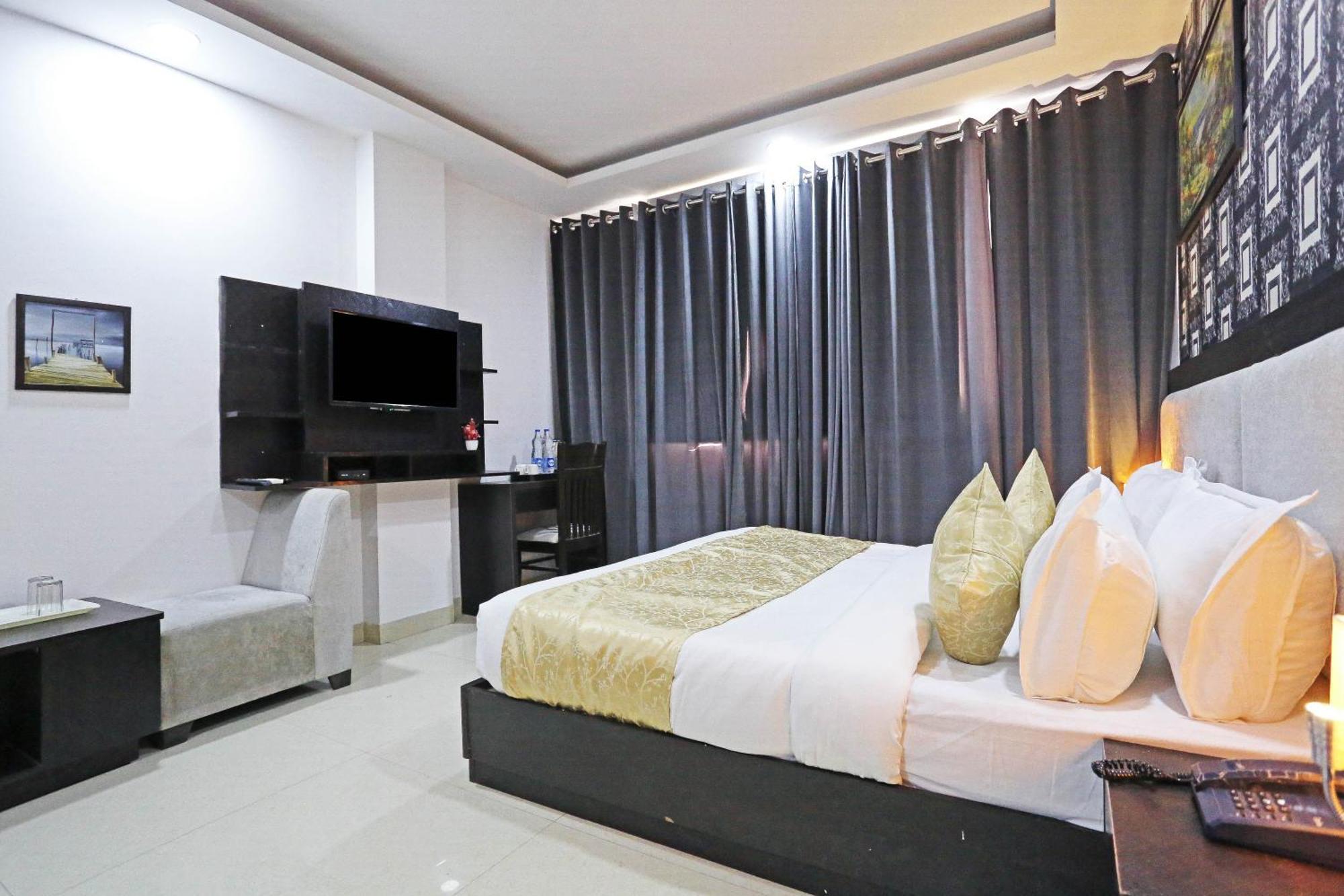 Airport Swan Near Delhi Airport 4* New Delhi